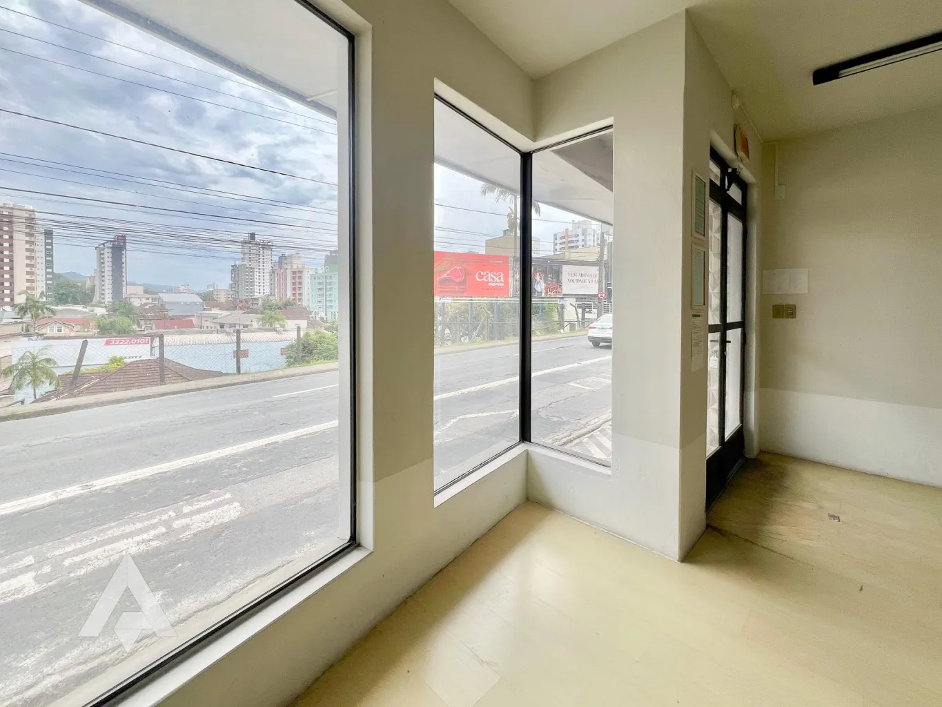 Loja térrea 58 m para locação por R$ 2.000,00 - Bairro Victor Konder - Blumenau/SC — foto 3