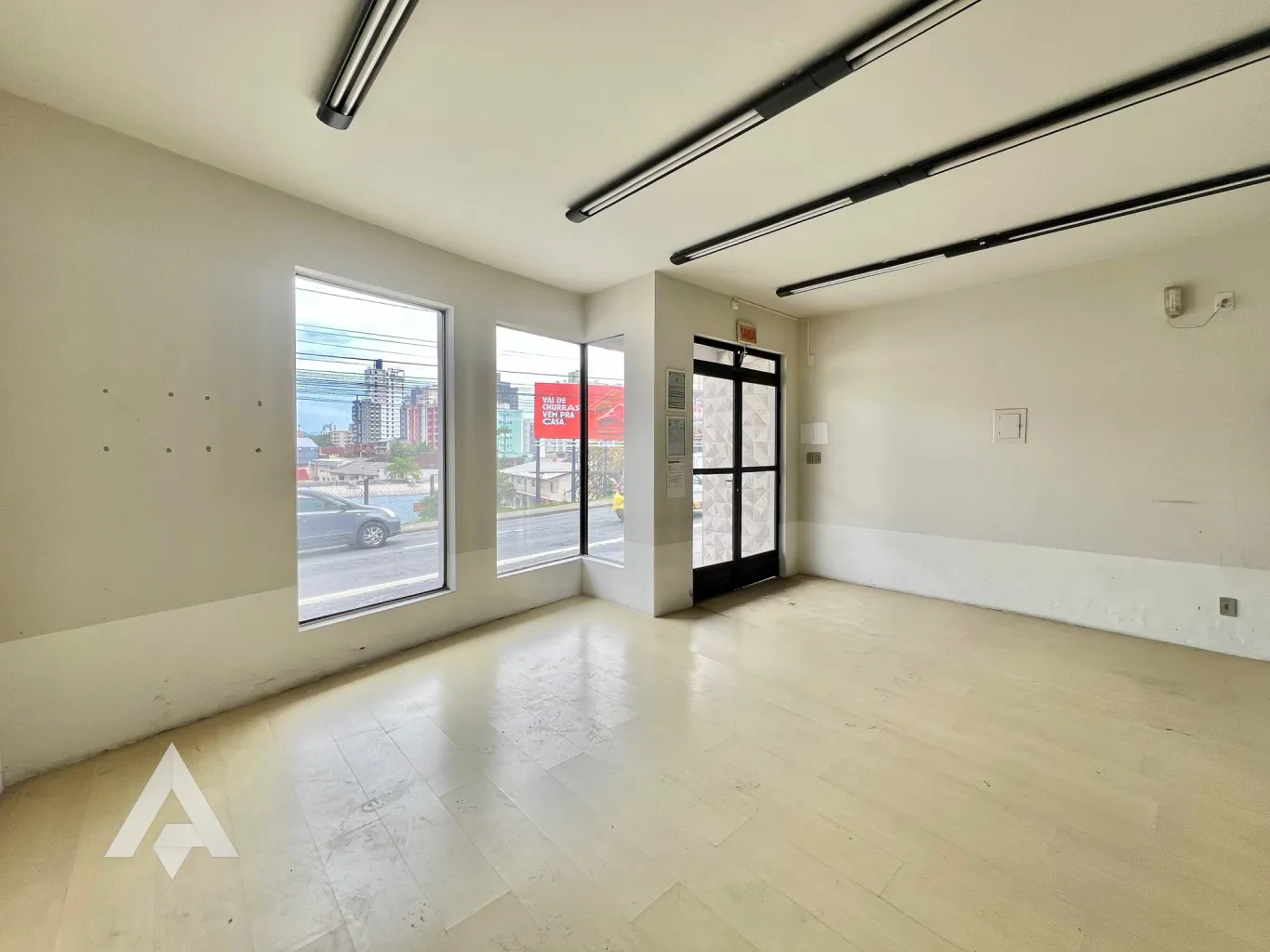 Loja térrea 58 m para locação por R$ 2.000,00 - Bairro Victor Konder - Blumenau/SC — foto 4