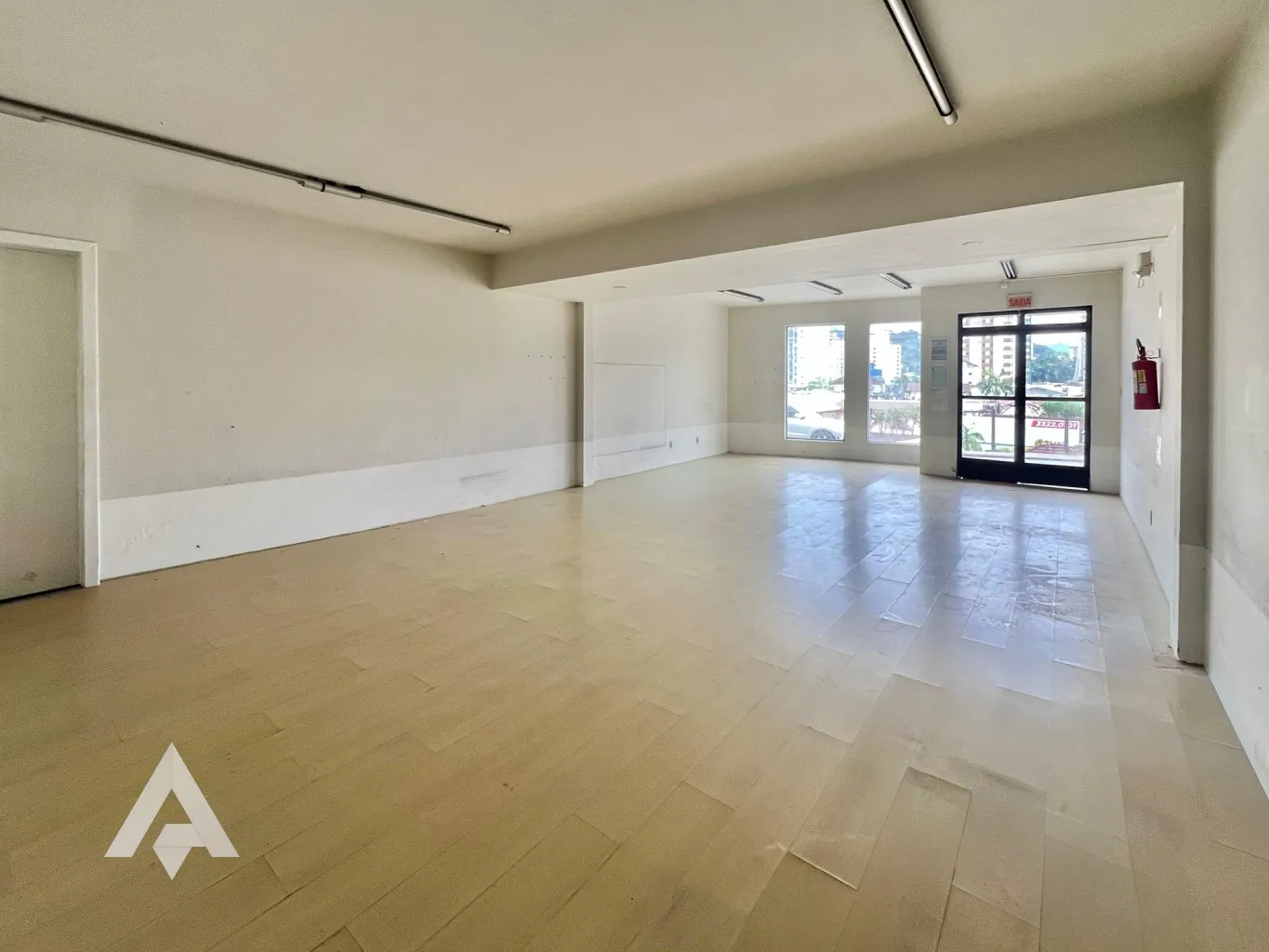 Loja térrea 58 m para locação por R$ 2.000,00 - Bairro Victor Konder - Blumenau/SC — foto 6