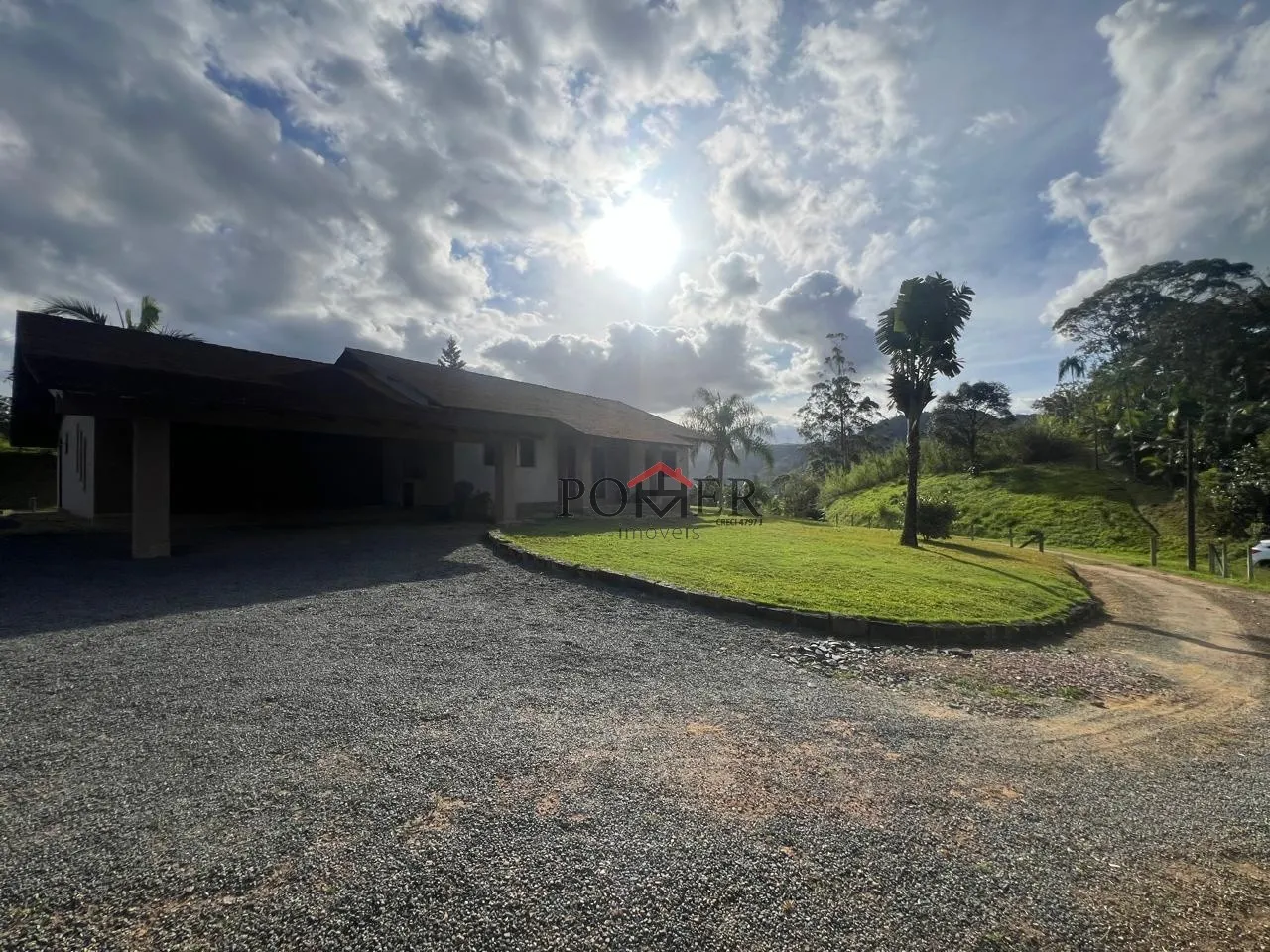 Oportunidade Única - Imóvel com 32.717,77m. Casa de 200,00m de área construida. — foto 4