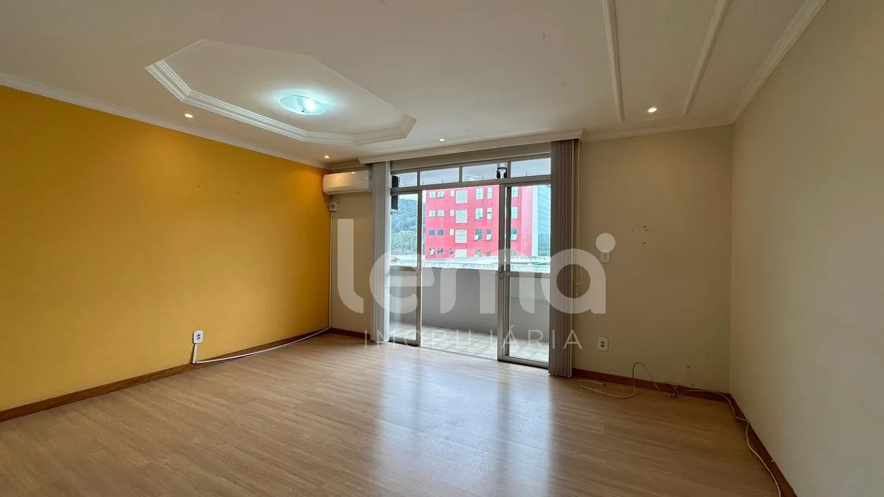 Apartamento 3 dormitórios, sendo uma suíte, no bairro Vostardt em Blumenau. — foto 2