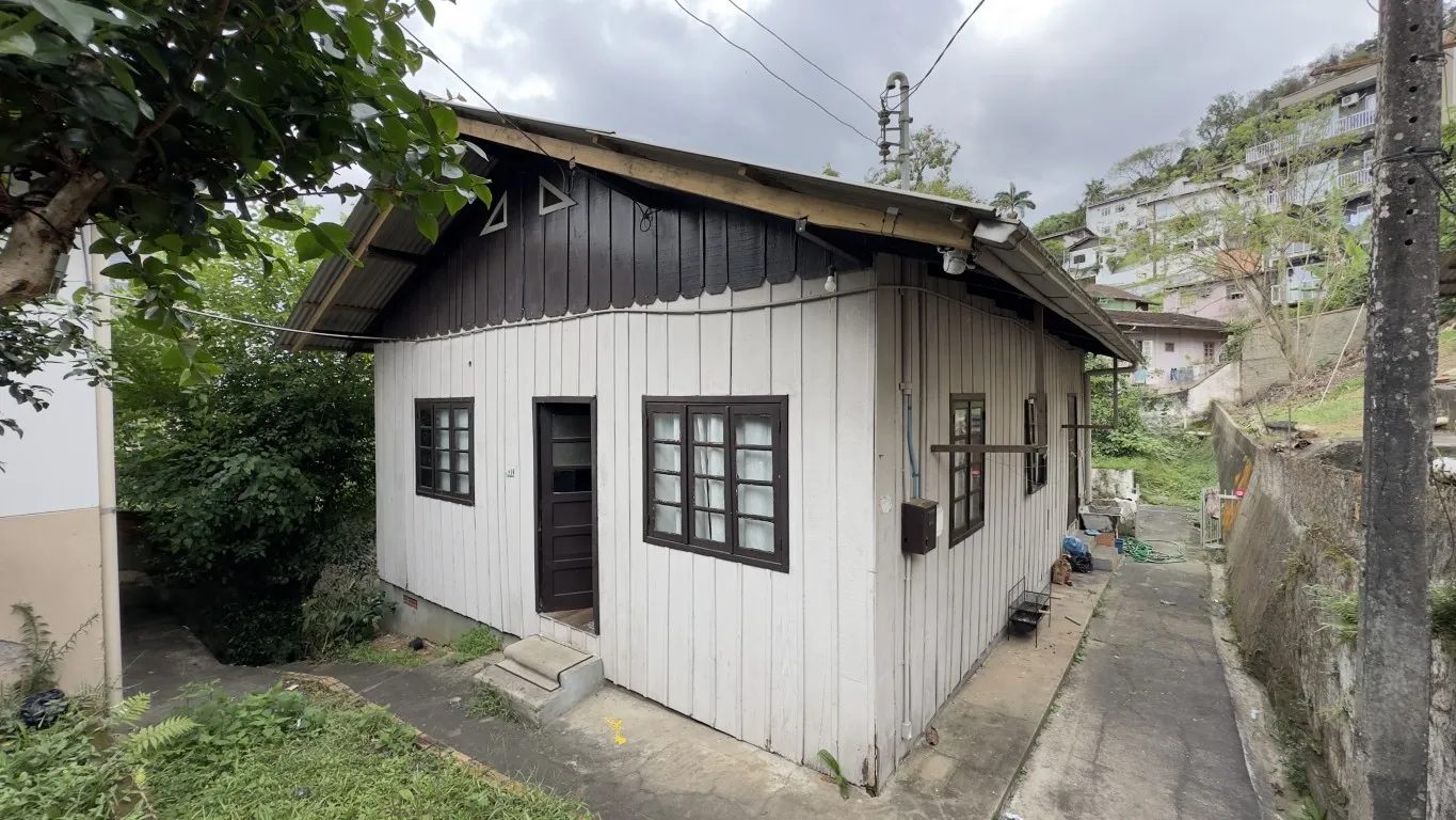 Terreno com 1 casa mista mais 1 quitinete, no bairro Itoupava Seca, Blumenau/SC. - foto 1