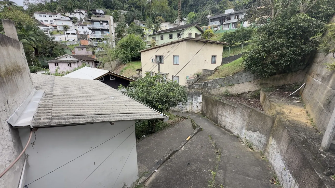 Terreno com 1 casa mista mais 1 quitinete, no bairro Itoupava Seca, Blumenau/SC. — foto 6