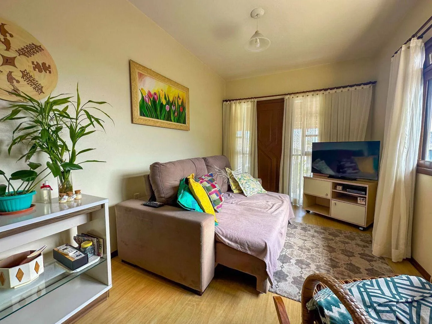 Casa Averbada com 3 Quartos e Amplo Terreno — foto 6