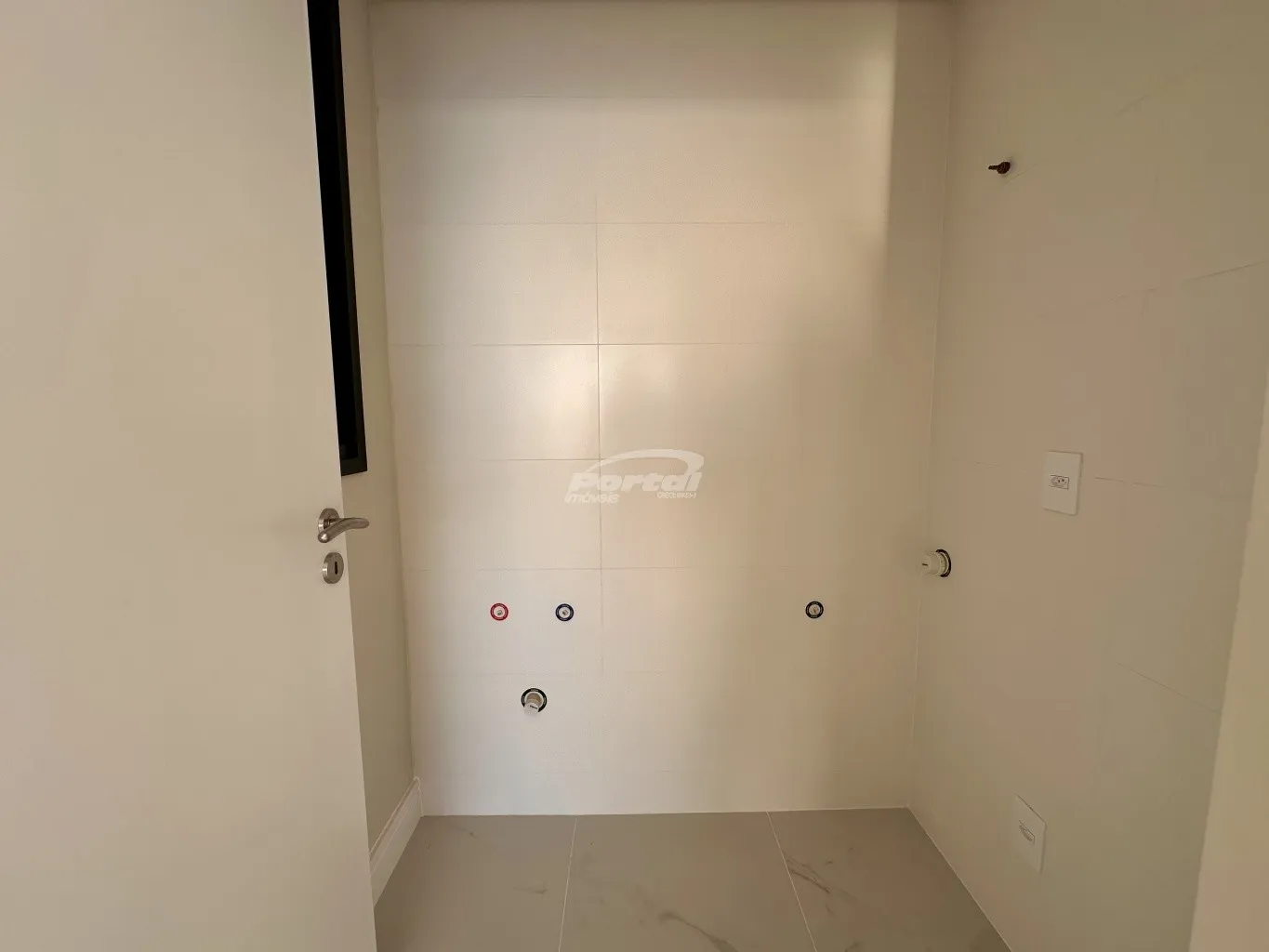 Espetacular apartamento com vista de frente para o mar para venda! — foto 5