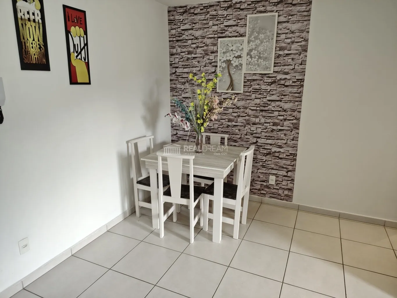 Apartamento de 2 dormitórios e 1 garagem/estacionamento — foto 6