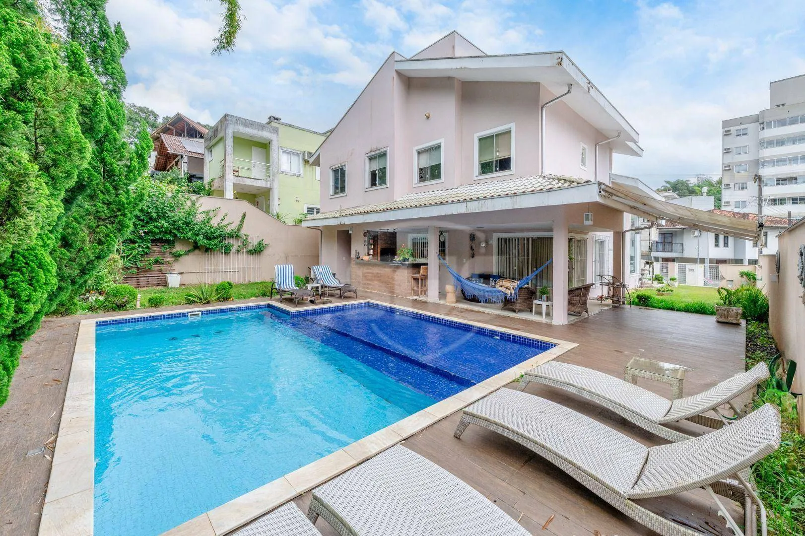 Casa com 3 dormitórios à venda, 245 m por R$ 2.390.000,00 - Escola Agrícola - Blumenau/SC - foto 1