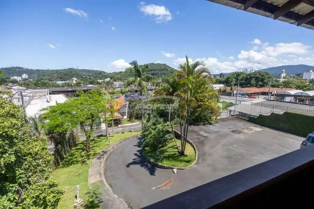 Casa 03 dormitórios disponível para locação no bairro Itoupava Norte, em Blumenau. — foto 2