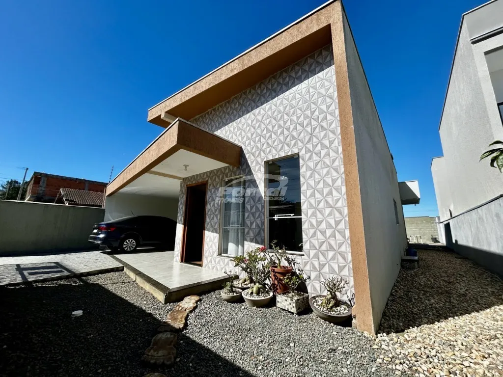 Excelente casa para venda no bairro Itacolomi - Balneário Piçarras/SC - foto 1