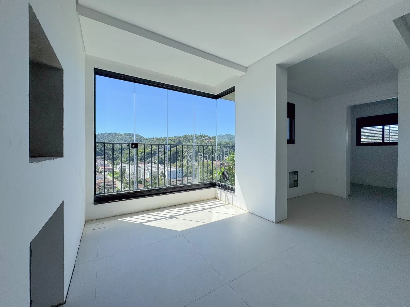 Apartamento com 3 quartos sendo 1 suíte e 2 vagas de garagem no bairro Jardim Blumenau/SC — foto 3