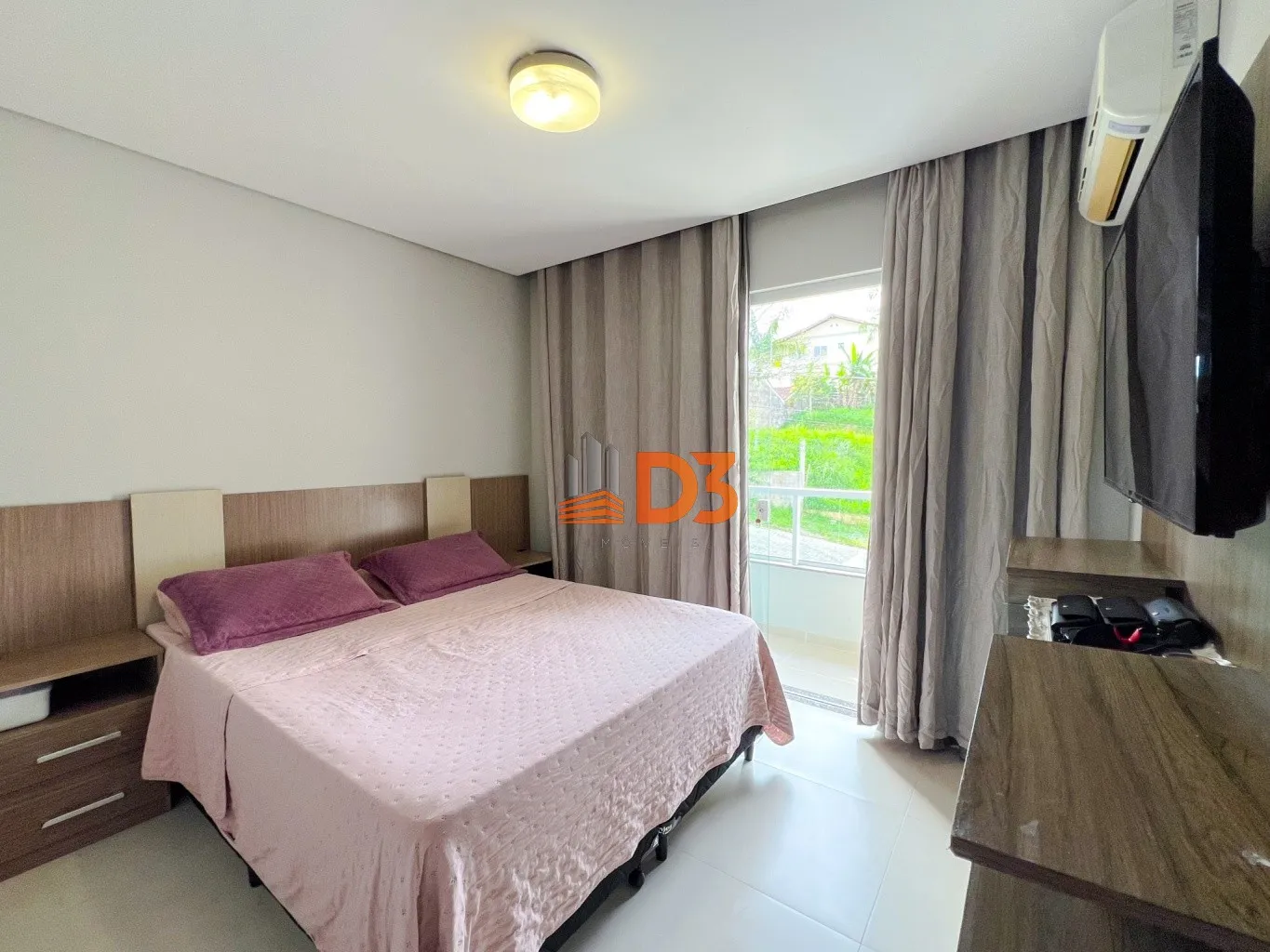 Sobrado Triplex com PORÃO no Bairro Água Verde — foto 7