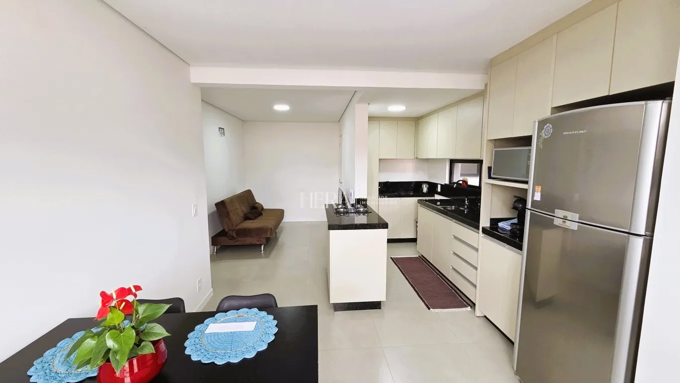 Apartamento mobiliado com 02 dormitórios sendo 01 suíte no bairro Garcia em Blumenau! - foto 1