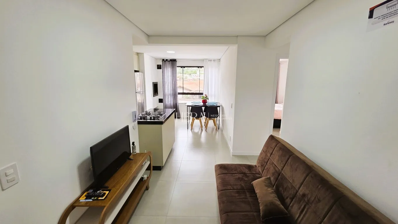 Apartamento mobiliado com 02 dormitórios sendo 01 suíte no bairro Garcia em Blumenau! — foto 2