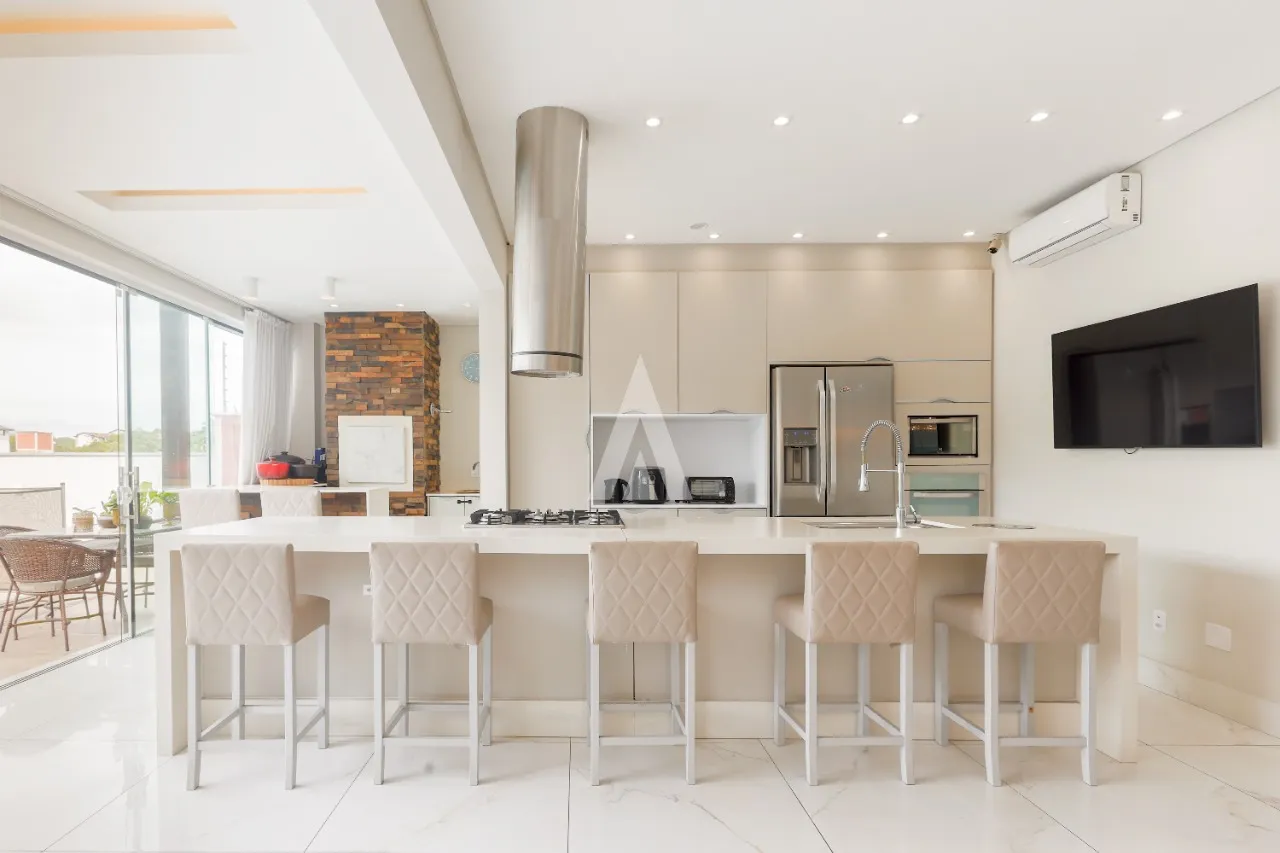 Casa com 5 suítes à venda no bairro Glória em Joinville-SC de R$ 3.190.000,00 por R$ 2.990.000,00. — foto 7