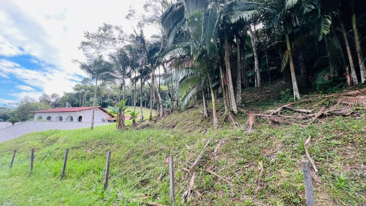 Casa 03 dormitórios com 228,85m2, terreno amplo - 5 minutos do centro, no bairro Gasparinho - Gaspar — foto 7