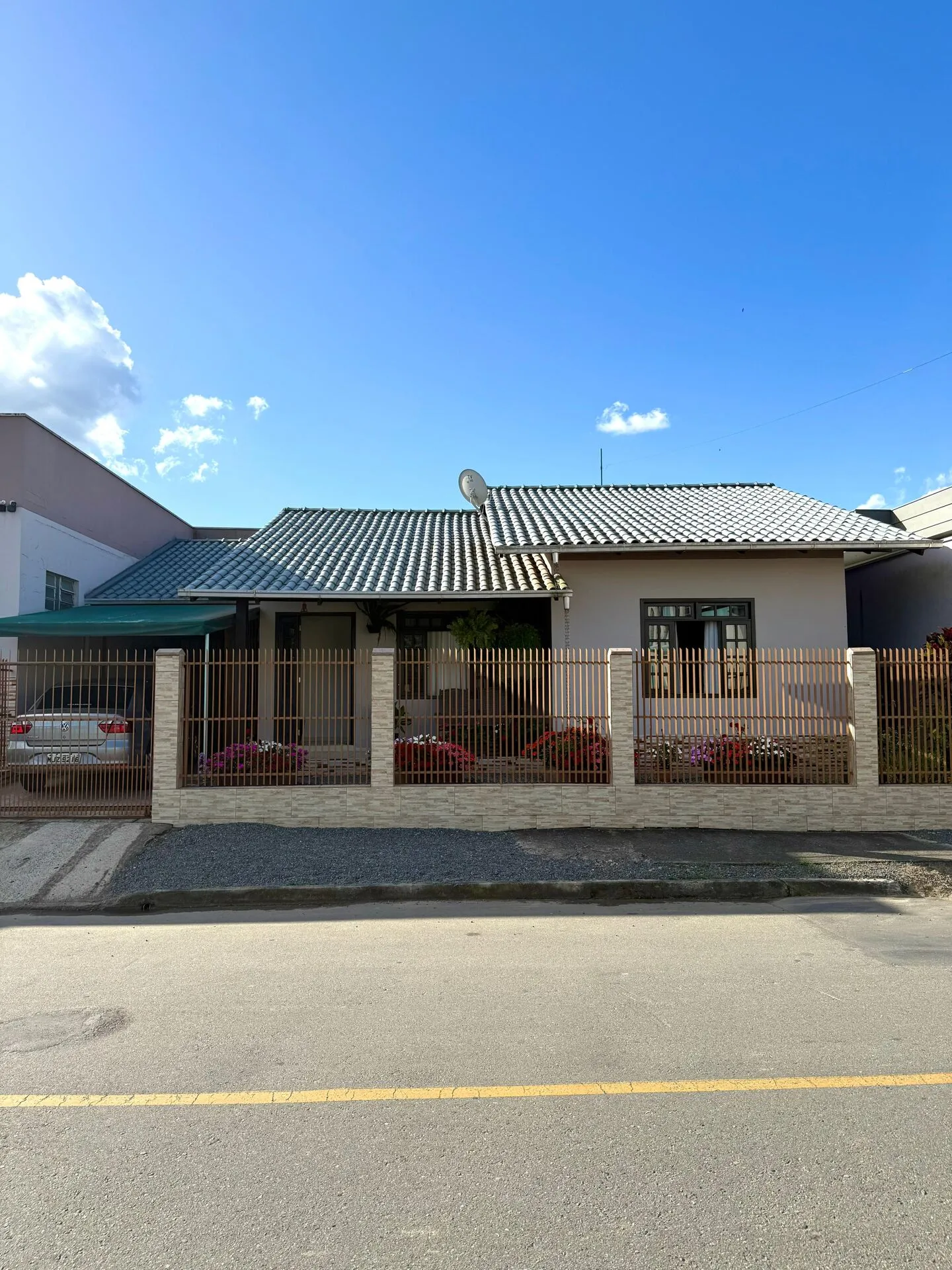 Casa com mercado anexo à venda em Indaial! - foto 1