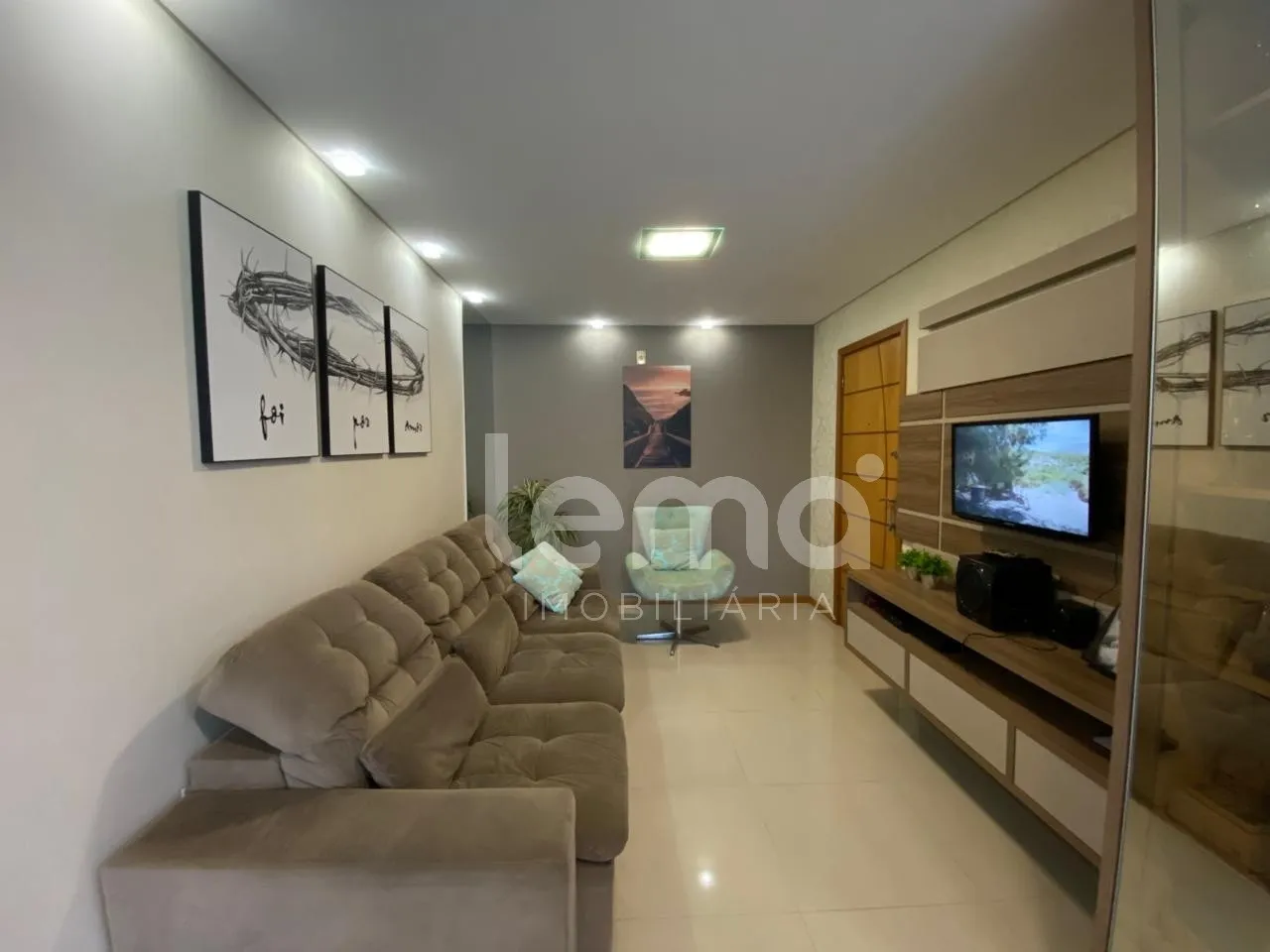 Apartamento semimobiliado com 3 dormitórios sendo 1 suíte, no bairro Velha em Blumenau. — foto 3