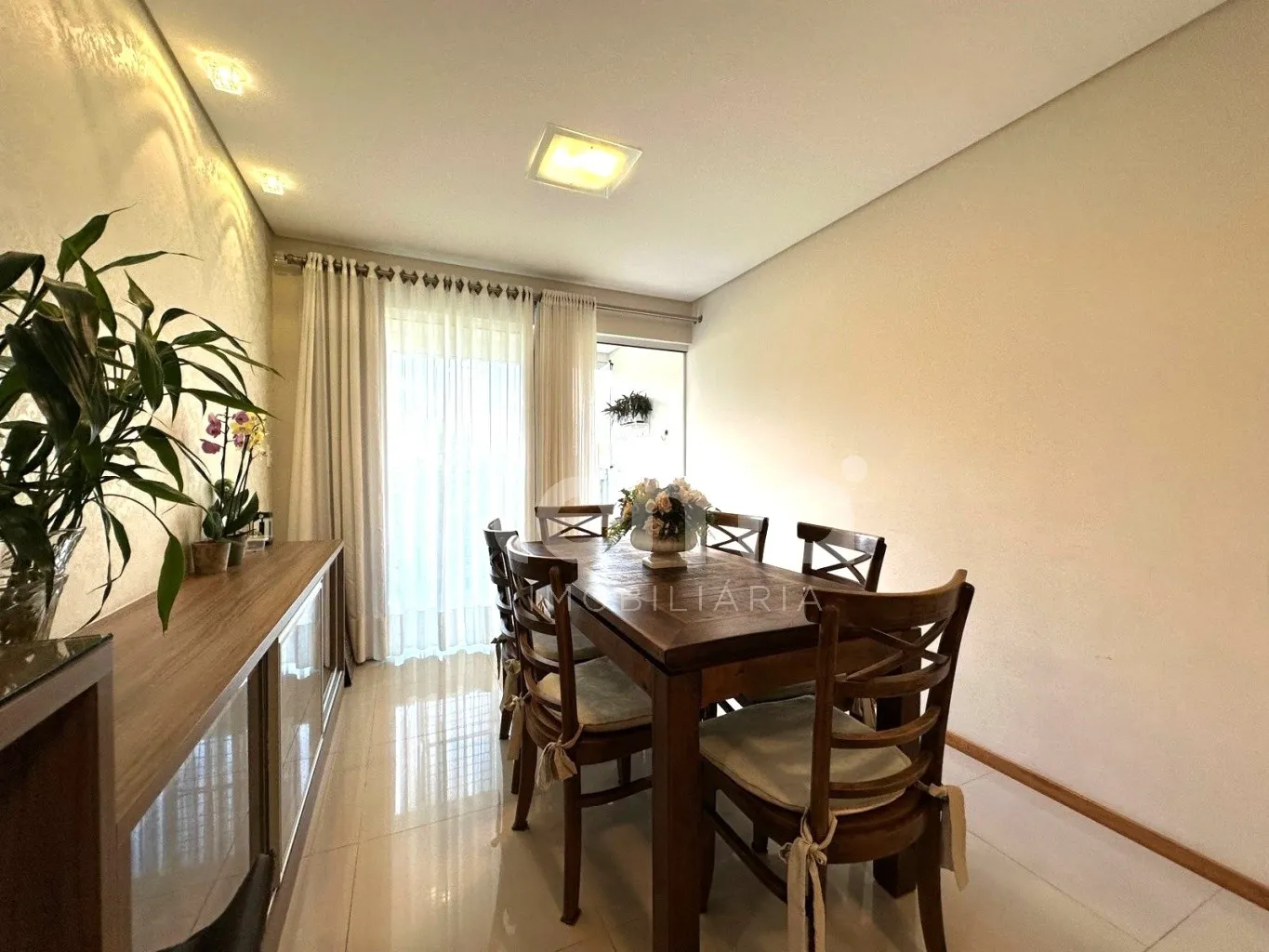 Apartamento semimobiliado com 3 dormitórios sendo 1 suíte, no bairro Velha em Blumenau. — foto 7