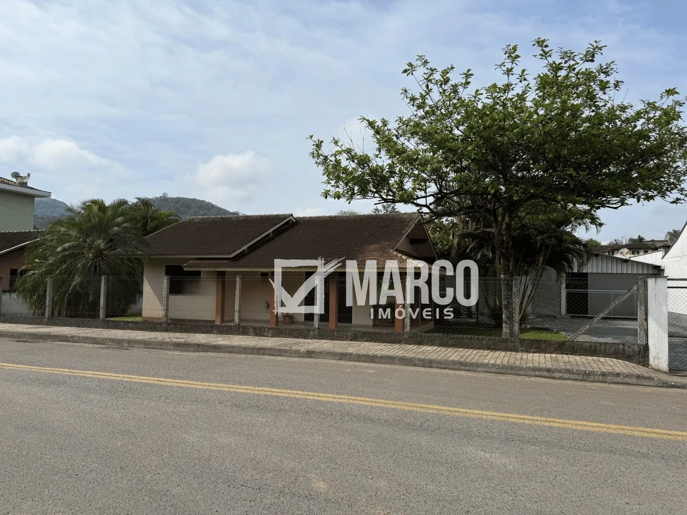 Terreno com casa e galpão à venda no Centro de Pomerode — foto 2