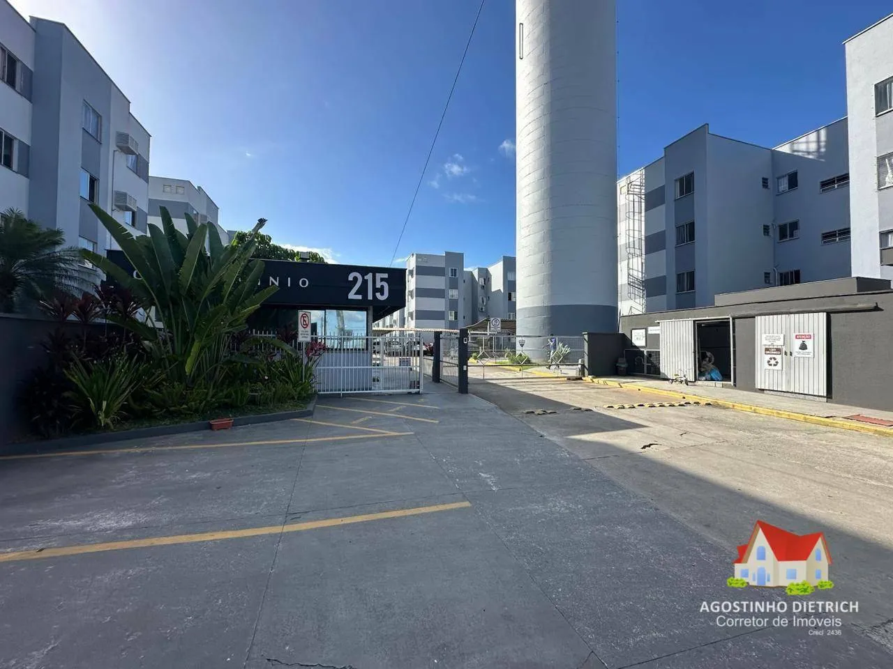 Pronto Para Mudar?Apartamento C/03 Quartos+Moveis+Eletros+Garagem Coberta+ Salao de Festa + Espaco Pet No Bairro Iririu! - foto 1