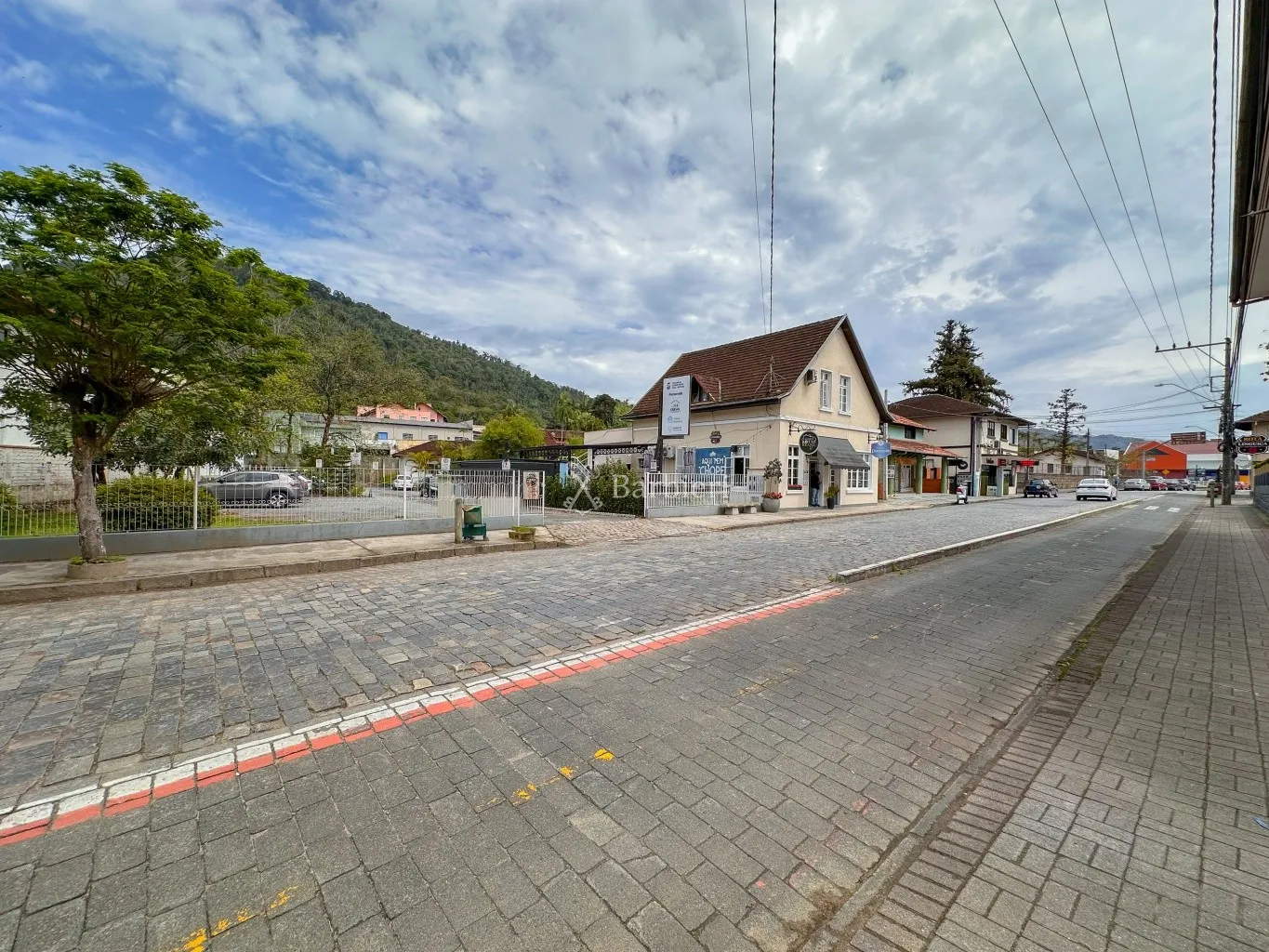 OPORTUNIDADE ÚNICA! Terreno Exclusivo à Venda no Centro de Pomerode/SC! — foto 2
