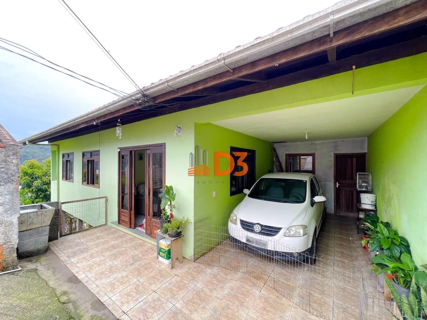 Casa com kitnet e com linda vista no Garcia - foto 1