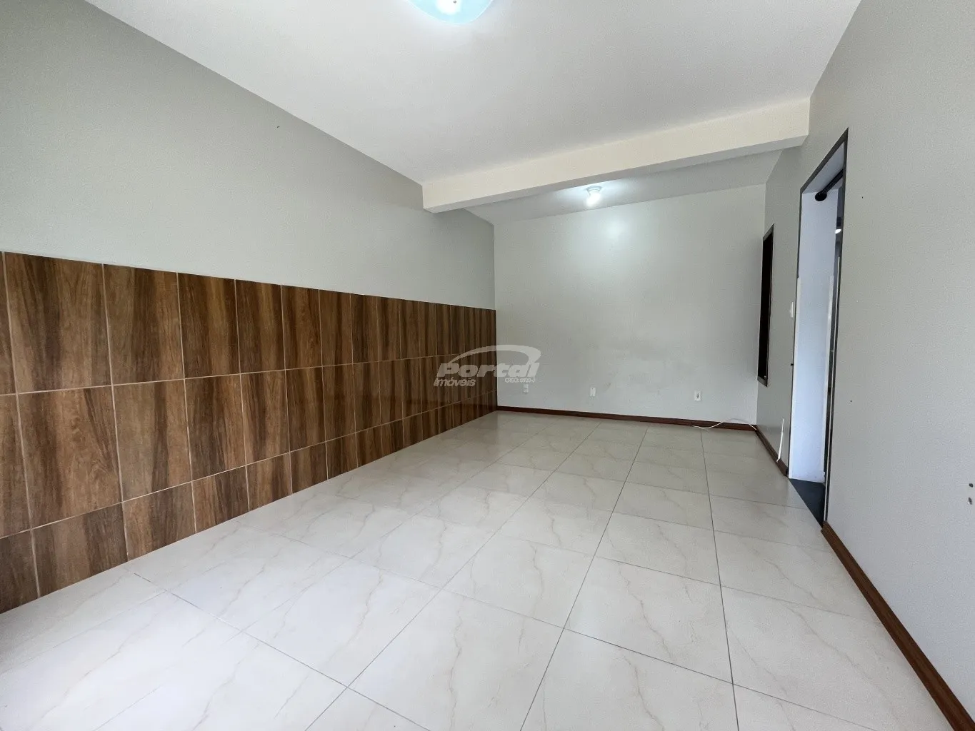 Casa 3 dormitórios( 1 suítes) disponível para locação no Bairro Velha Blumenau — foto 4
