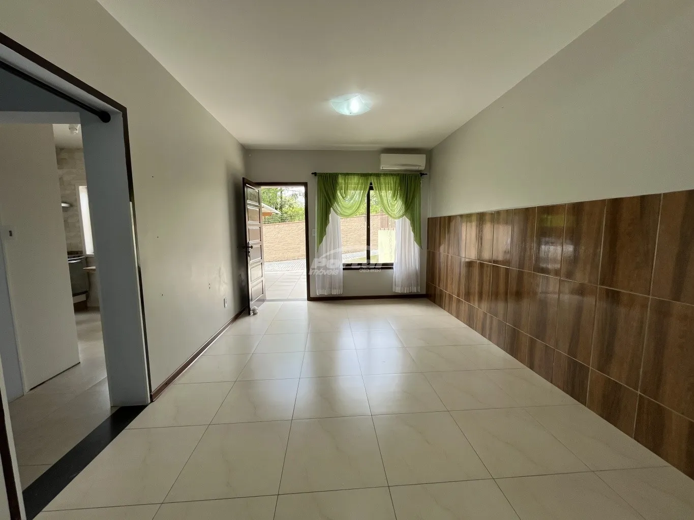 Casa 3 dormitórios( 1 suítes) disponível para locação no Bairro Velha Blumenau — foto 5
