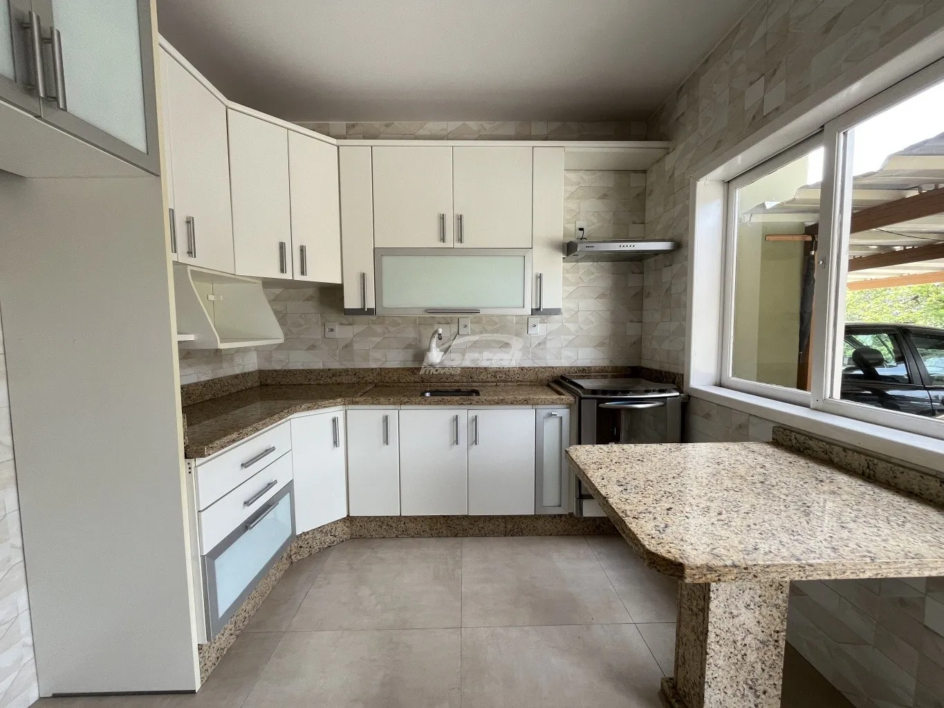 Casa 3 dormitórios( 1 suítes) disponível para locação no Bairro Velha Blumenau — foto 2