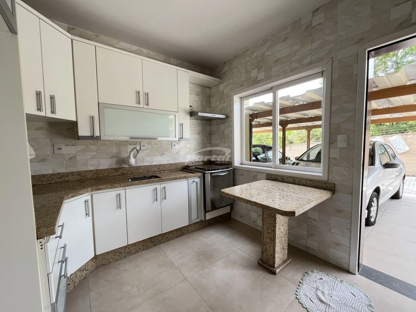 Casa 3 dormitórios( 1 suítes) disponível para locação no Bairro Velha Blumenau — foto 7