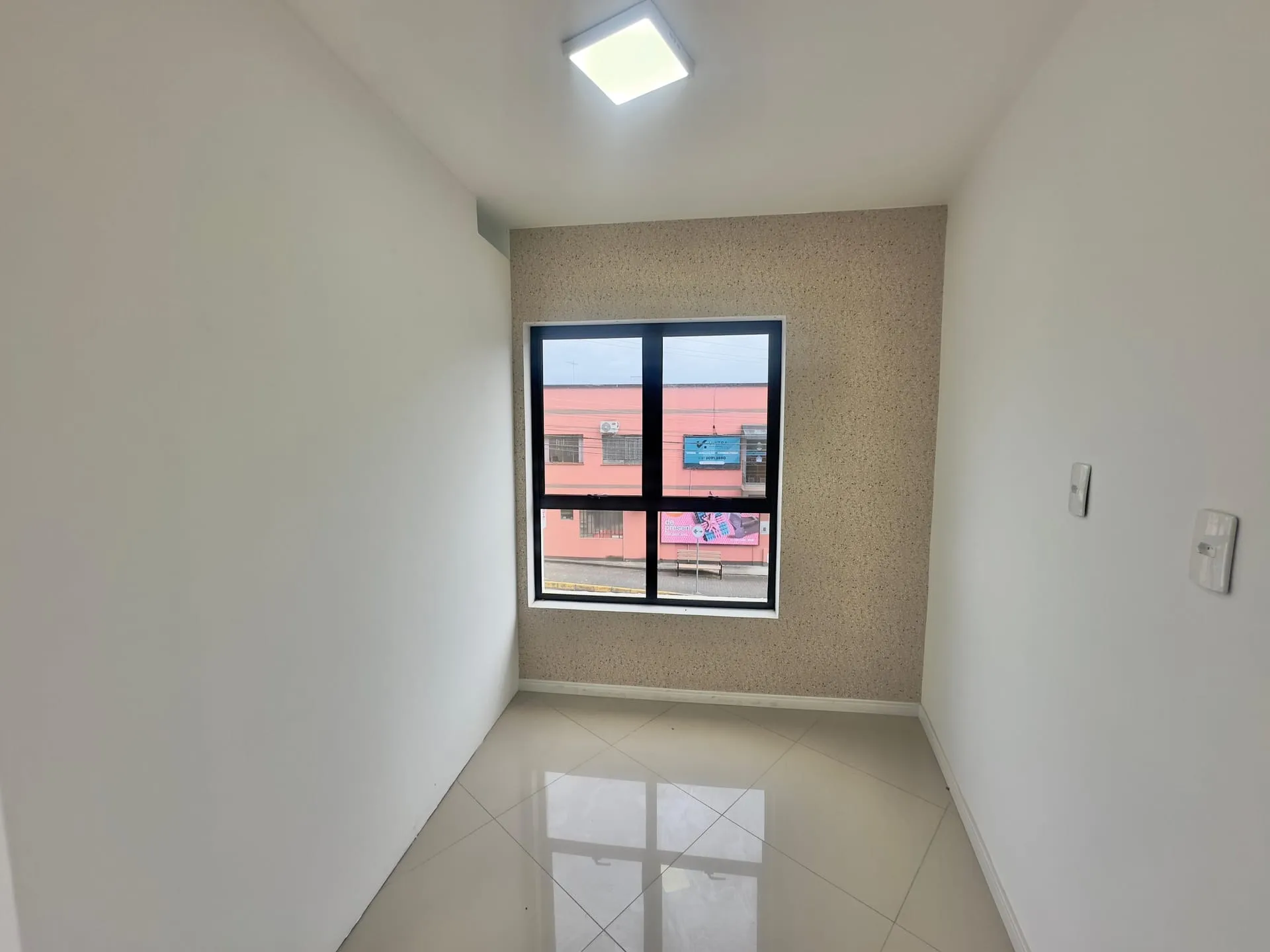 Sala comercial no centro de Indaial — foto 4