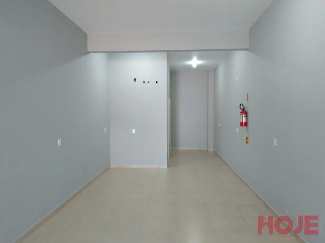 SALA COMERCIAL EM ÓTIMA LOCALIZAÇÃO — foto 6