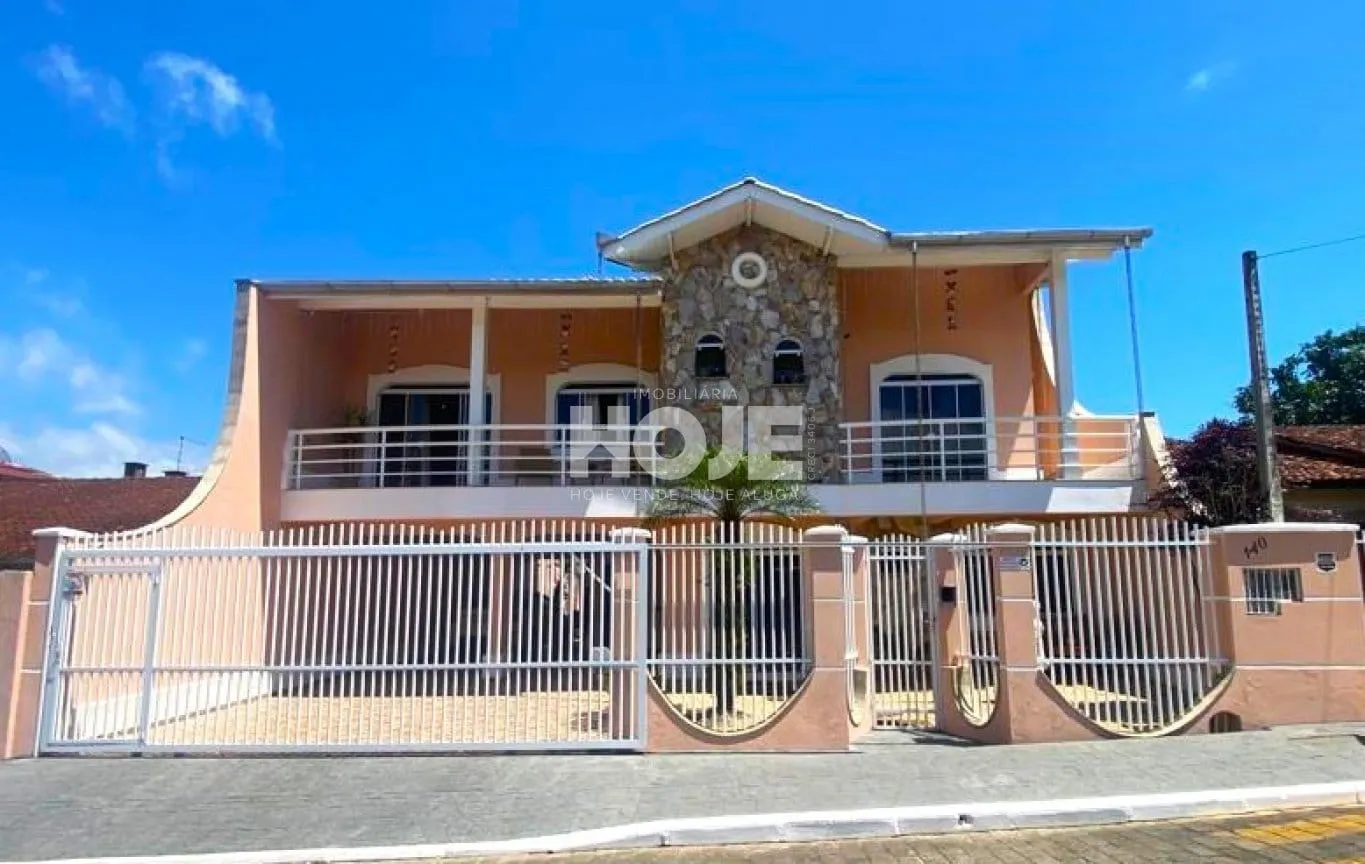 Belíssima casa para família em Indaial! - foto 1