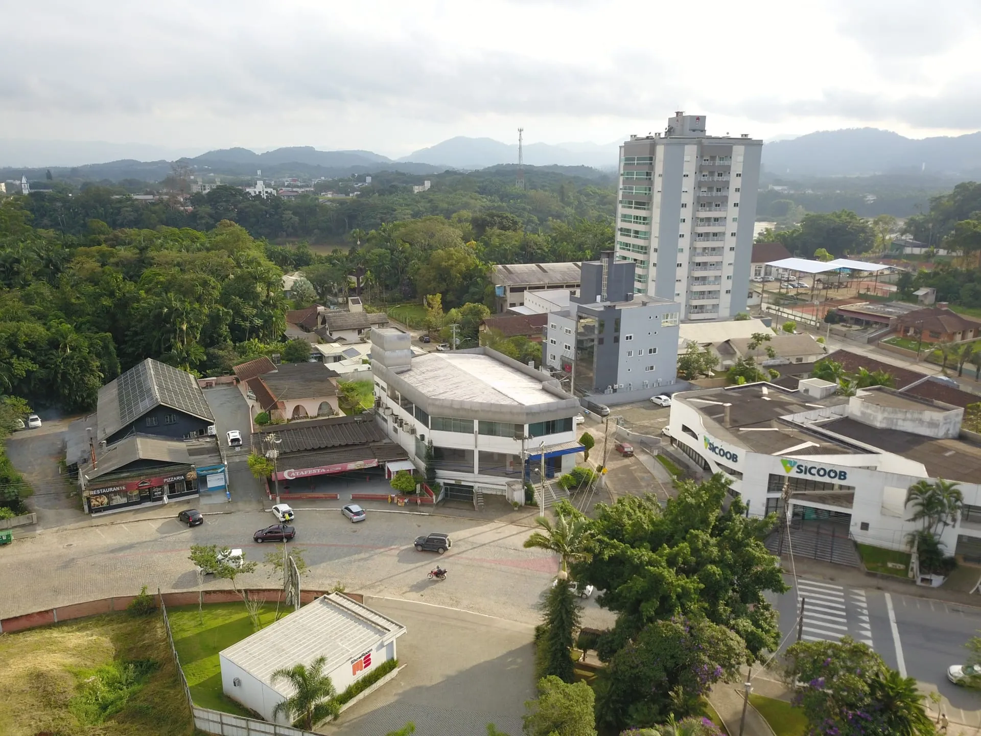 Sua empresa muito bem localizada! Ampla sala para locação, Centro, Indaial, SC — foto 3