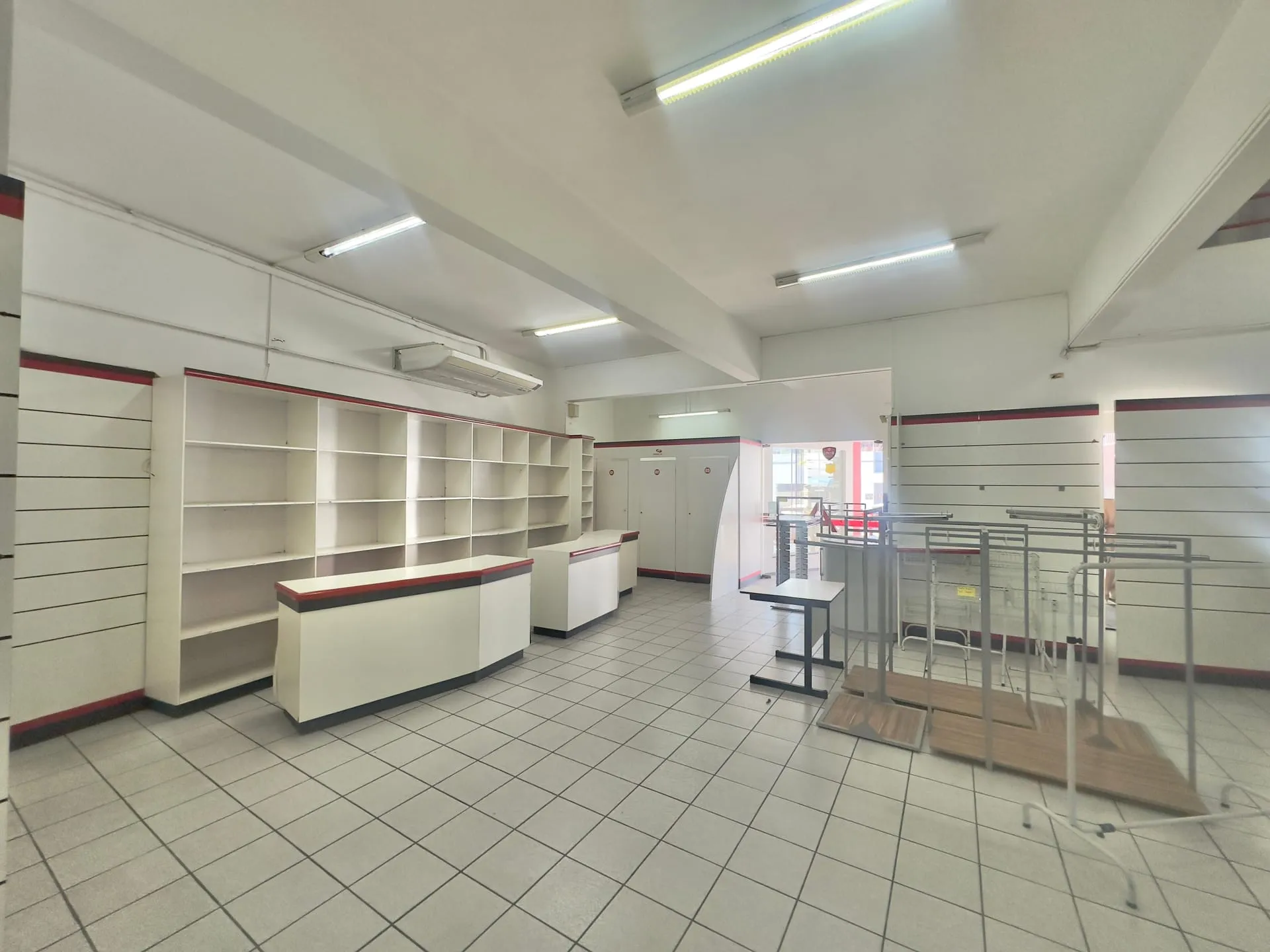 Sala para locação, Centro, Indaial, SC — foto 6