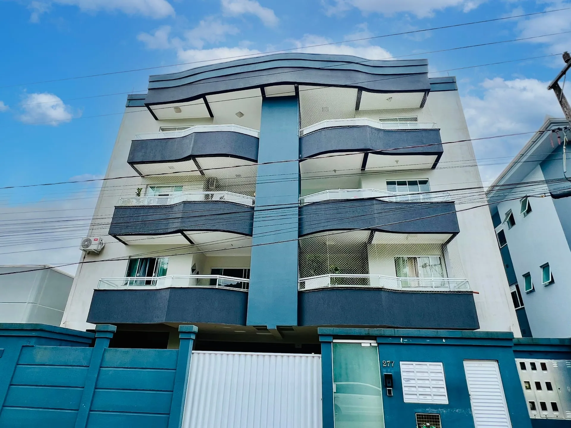 Ótimo apartamento com sacada ampla em Indaial - foto 1