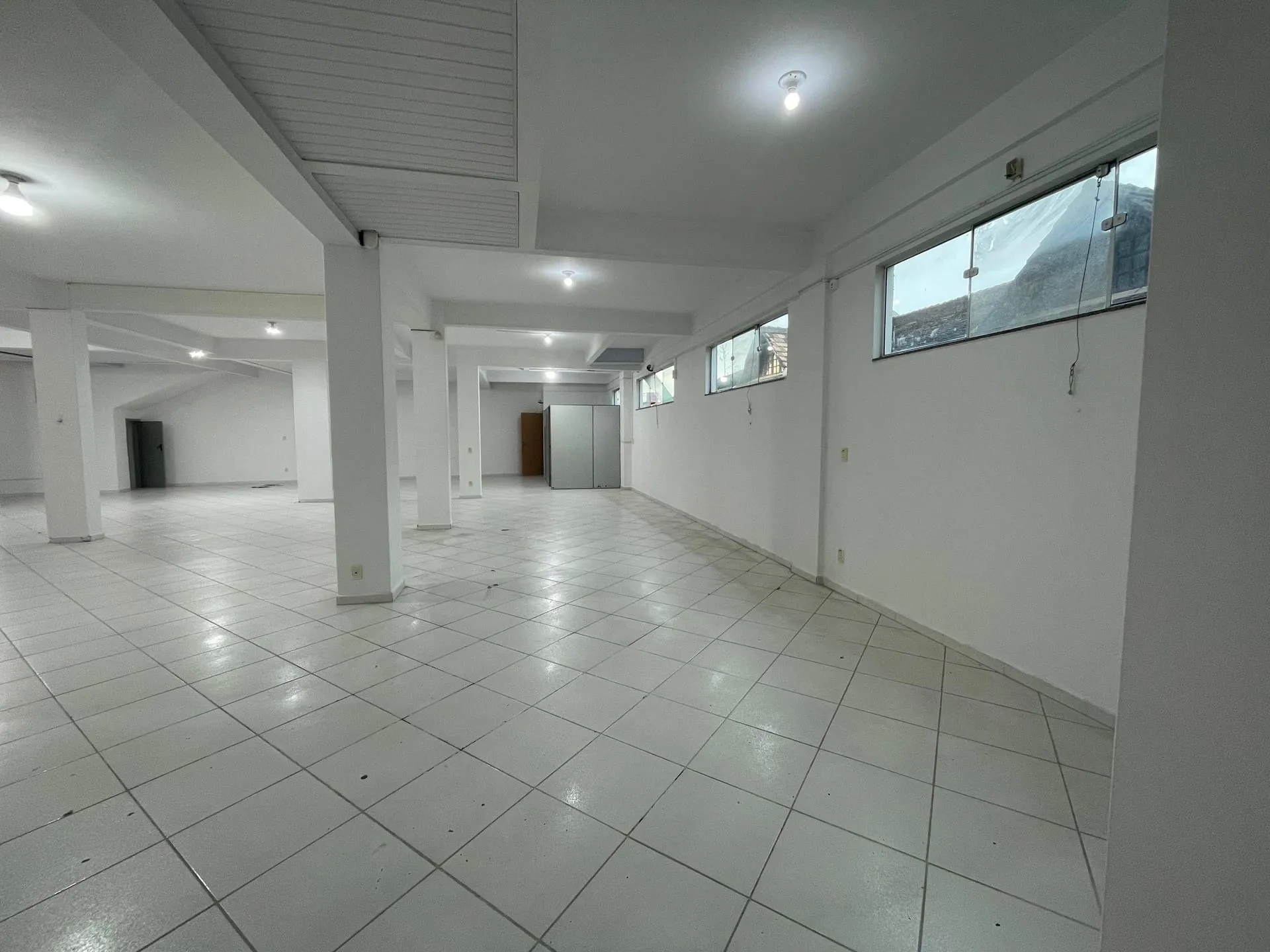 Sala para locação, Nações, Indaial, SC - foto 1