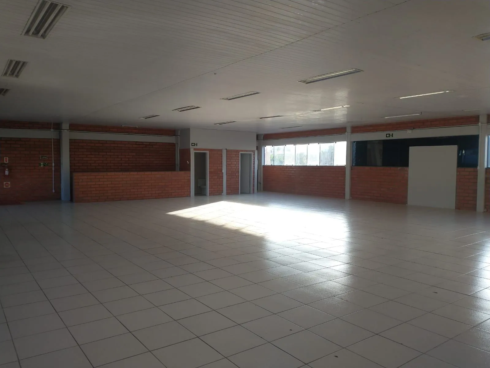 Sala para locação, Nações, Indaial, SC - foto 1