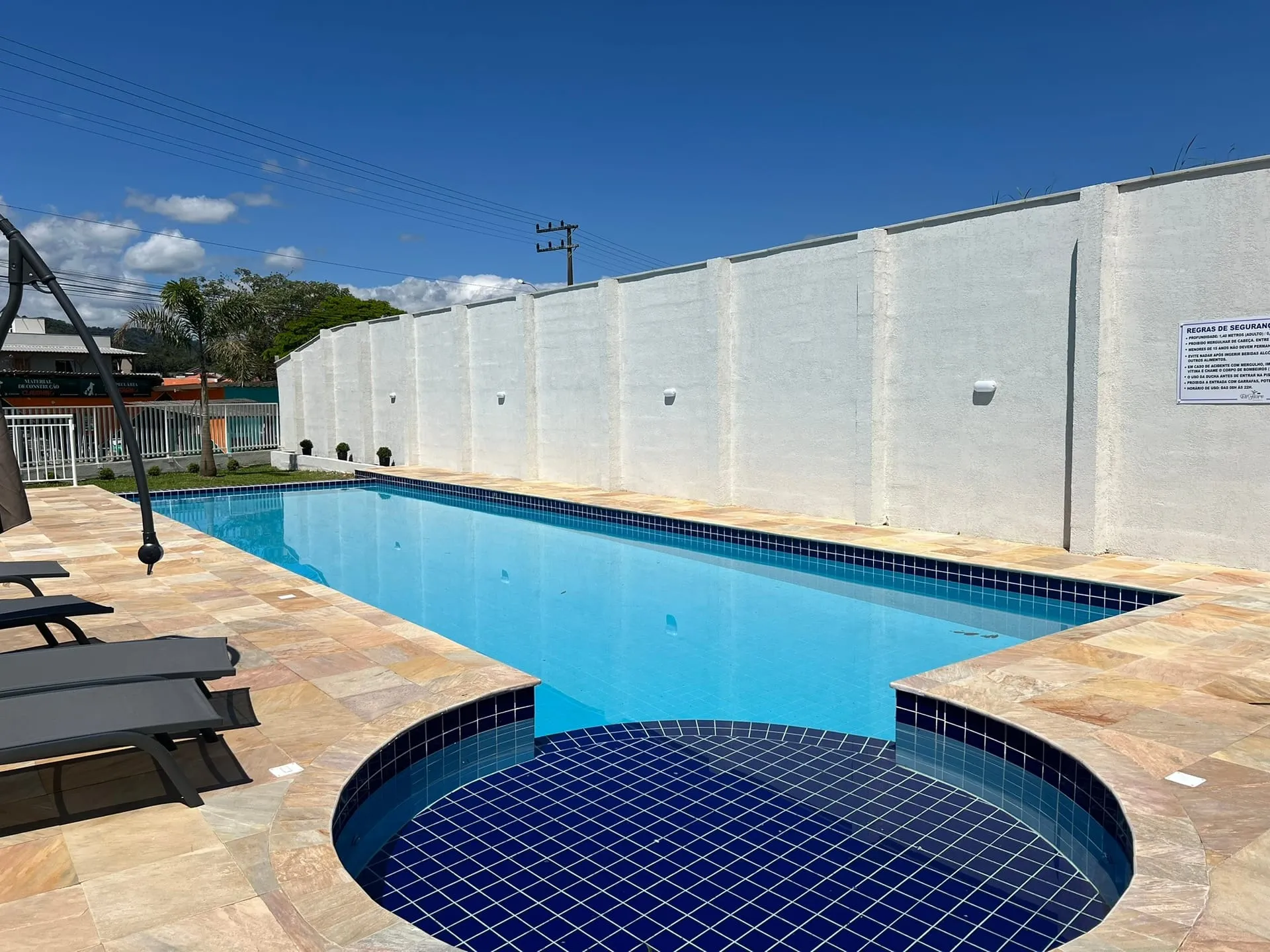 Apartamento à venda em condomínio completo com piscina! — foto 3