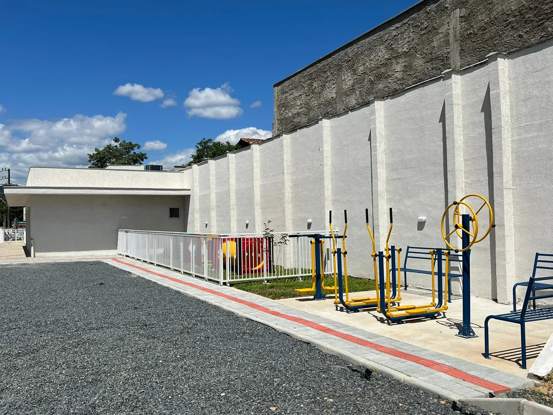 Apartamento à venda em condomínio completo com piscina! — foto 5