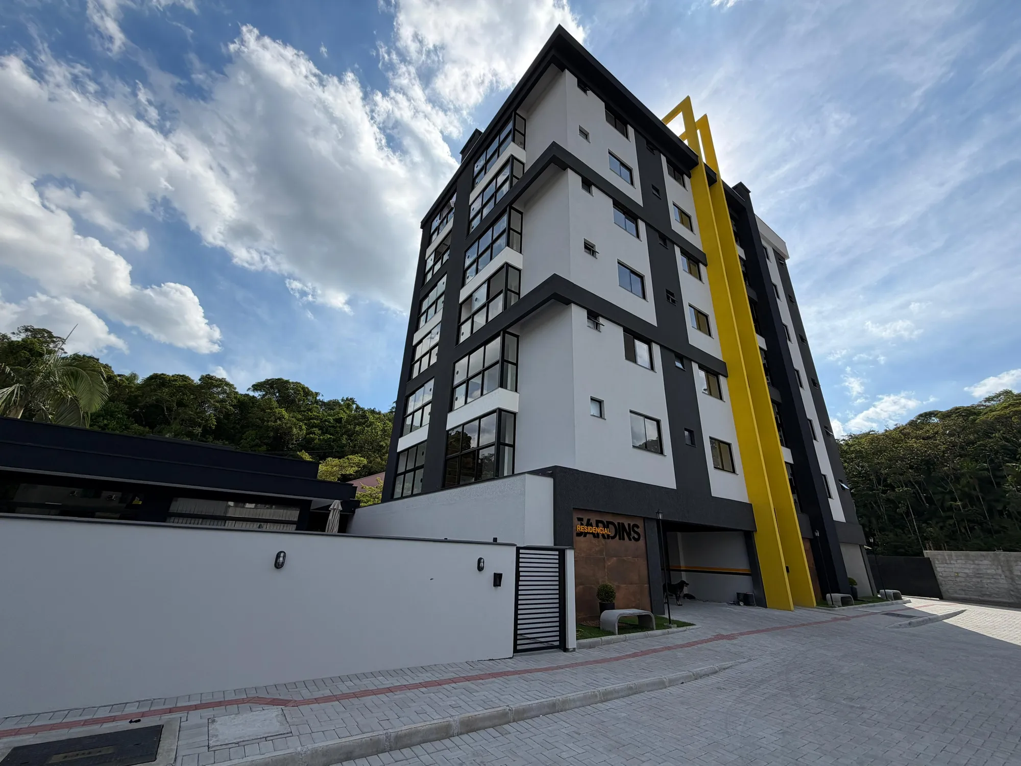 Apartamento PRONTO - com móveis sob medida - foto 1