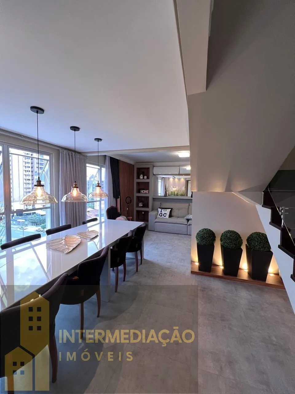 Apartamento duplex semi-mobiliado e com 3 dormitórios - Ponta Aguda - Blumenau/SC - foto 1