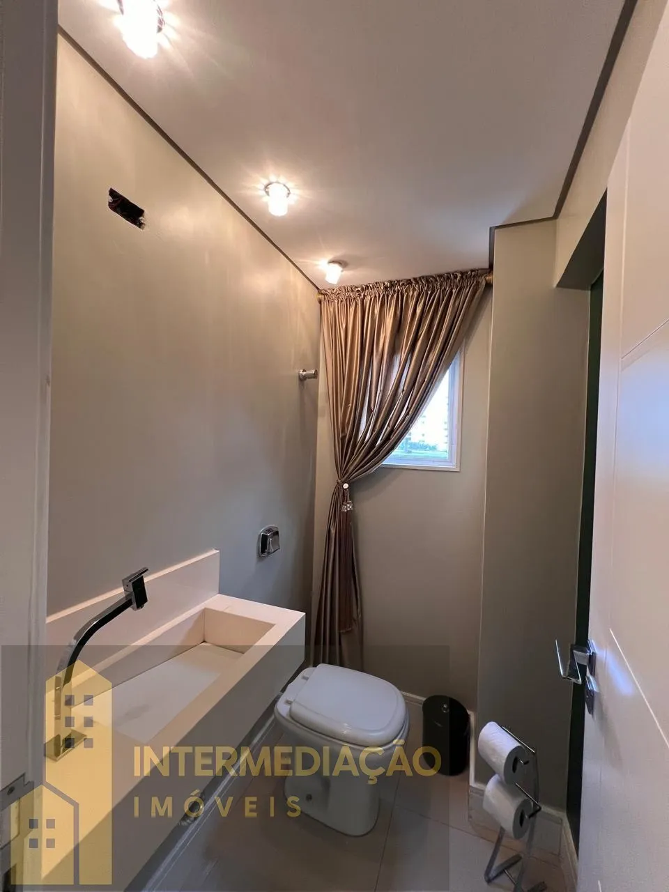 Apartamento duplex semi-mobiliado e com 3 dormitórios - Ponta Aguda - Blumenau/SC — foto 4