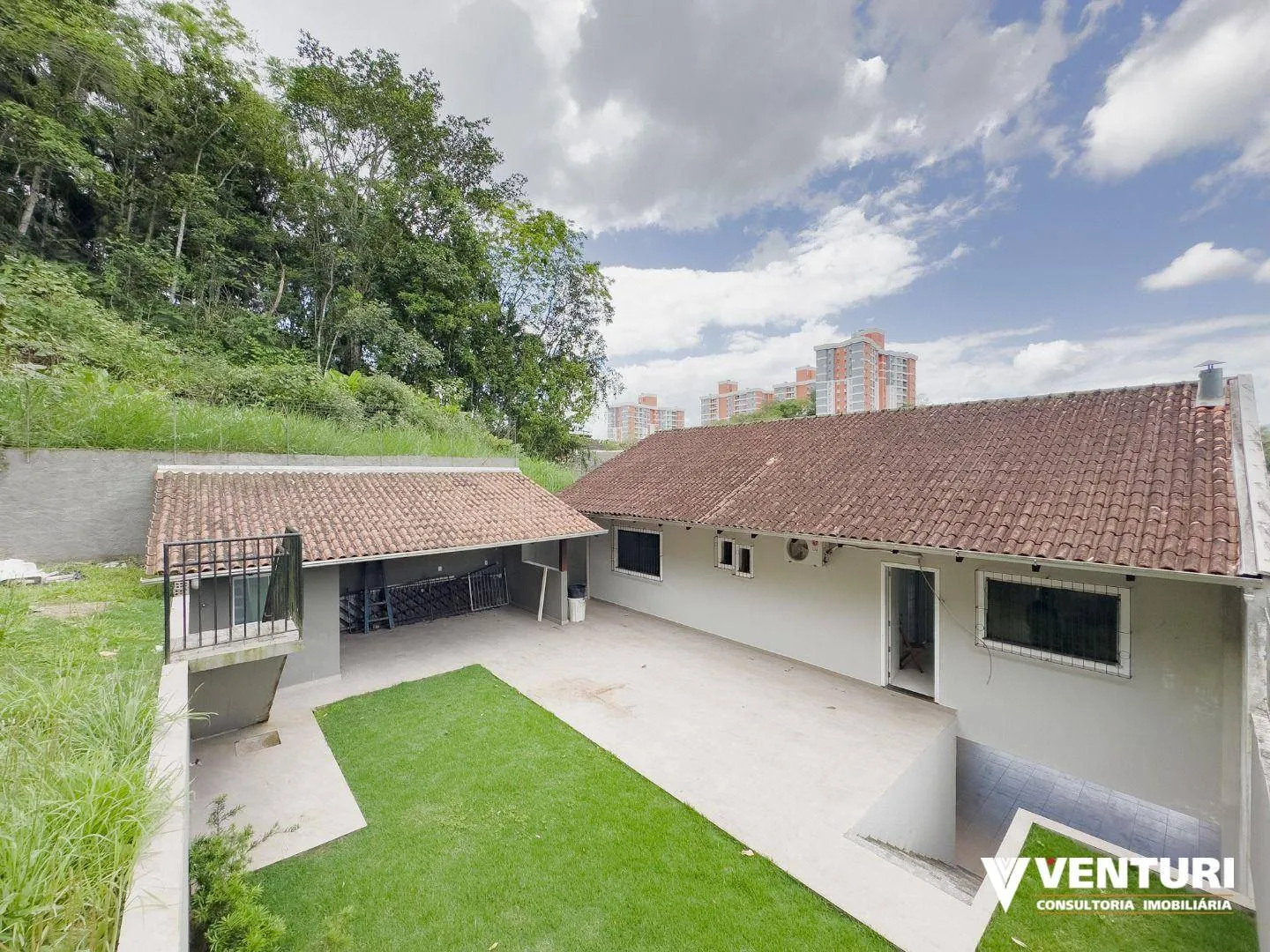 Casa com 3 dormitórios à venda,sendo 1 suíte com 187 m por R$ 820.000 - Escola Agrícola - Blumenau/SC — foto 3