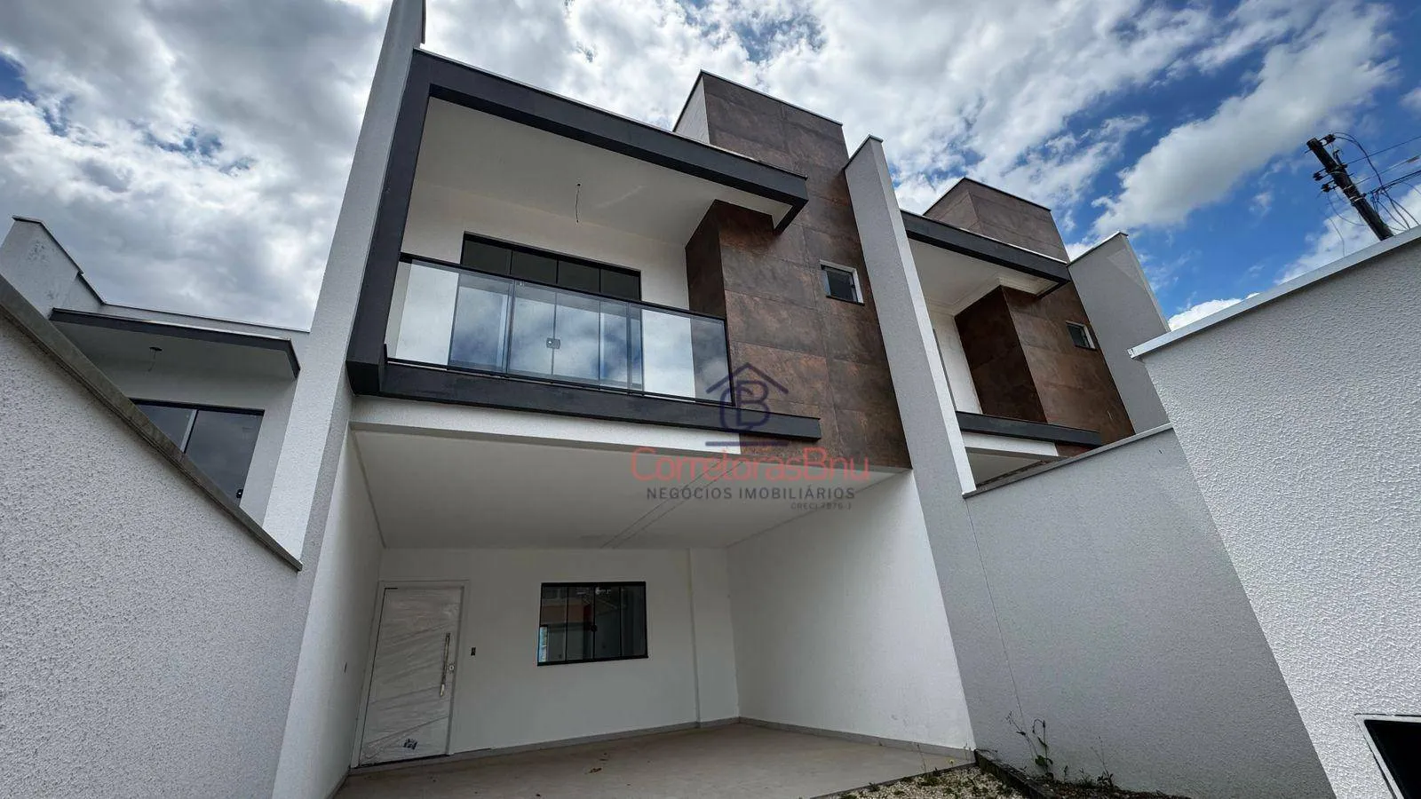 Sobrado à venda, 200 m por R$ 940.000,00 - Água Verde - Blumenau/SC - foto 1
