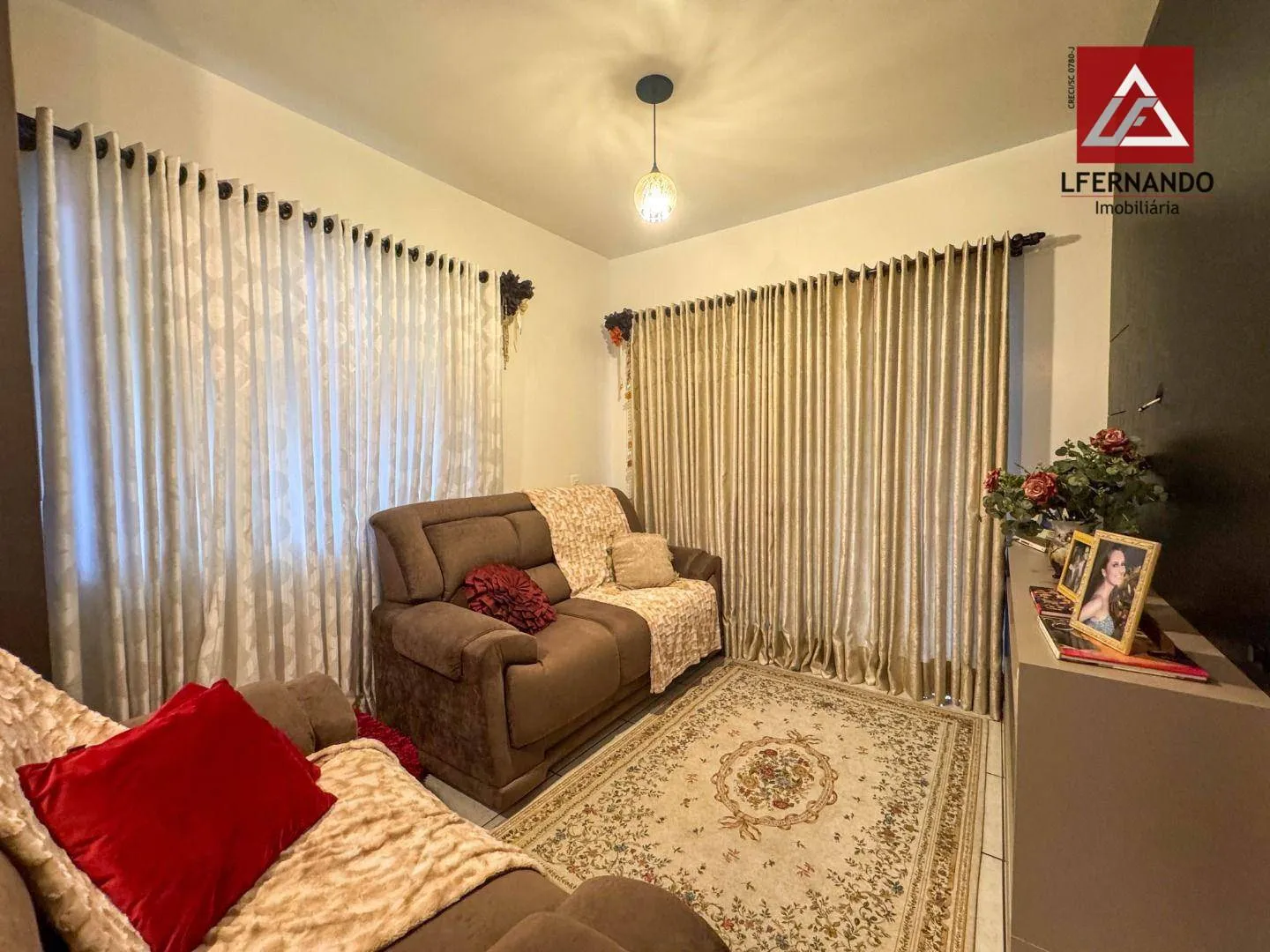 Casa com 5 dormitórios, sendo 1 suíte à venda, 298 m por R$ 1.150.000 - Água Verde - Blumenau/SC — foto 3