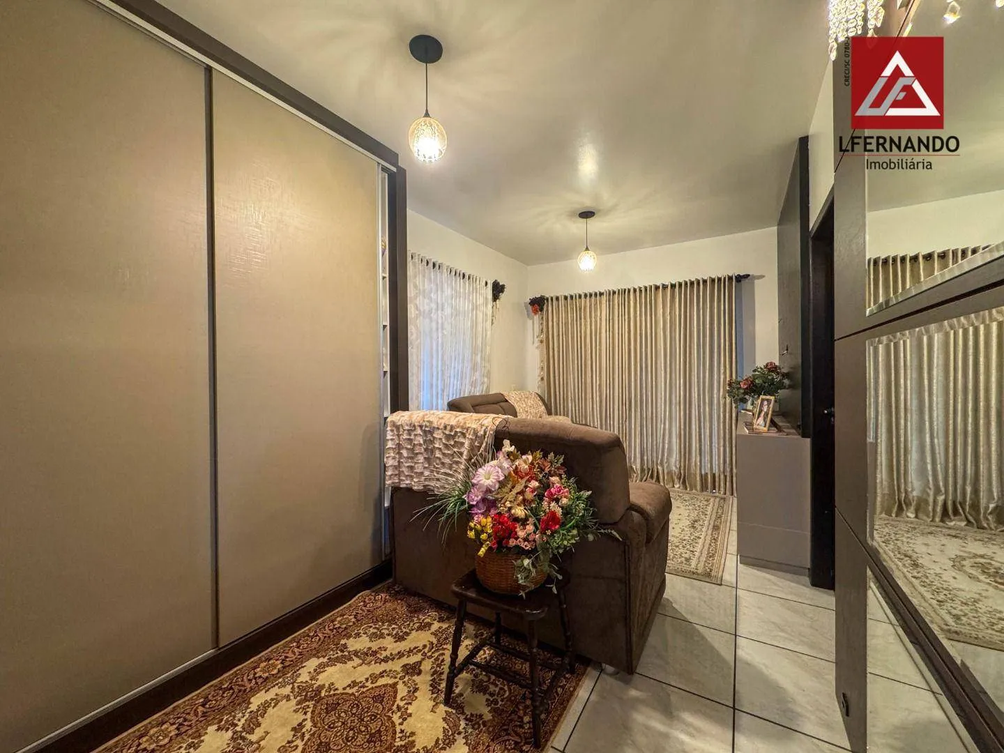 Casa com 5 dormitórios, sendo 1 suíte à venda, 298 m por R$ 1.150.000 - Água Verde - Blumenau/SC — foto 4