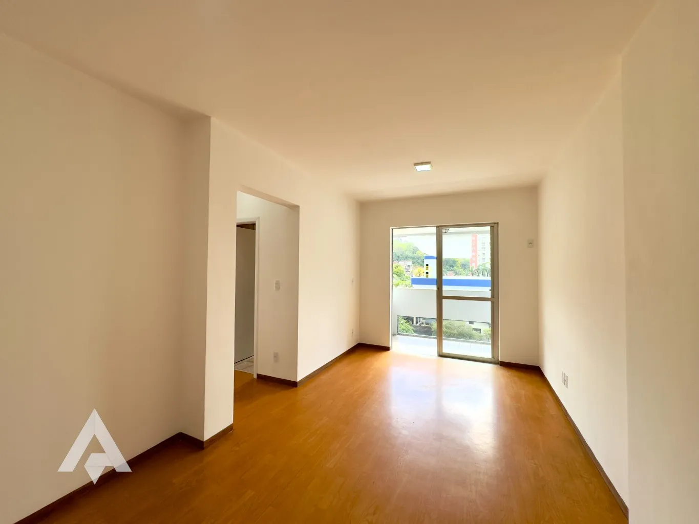 Apartamento de 2 dormitórios á venda por R$ 450.000,00 - Bairro Vila Nova - Blumenau/SC — foto 2