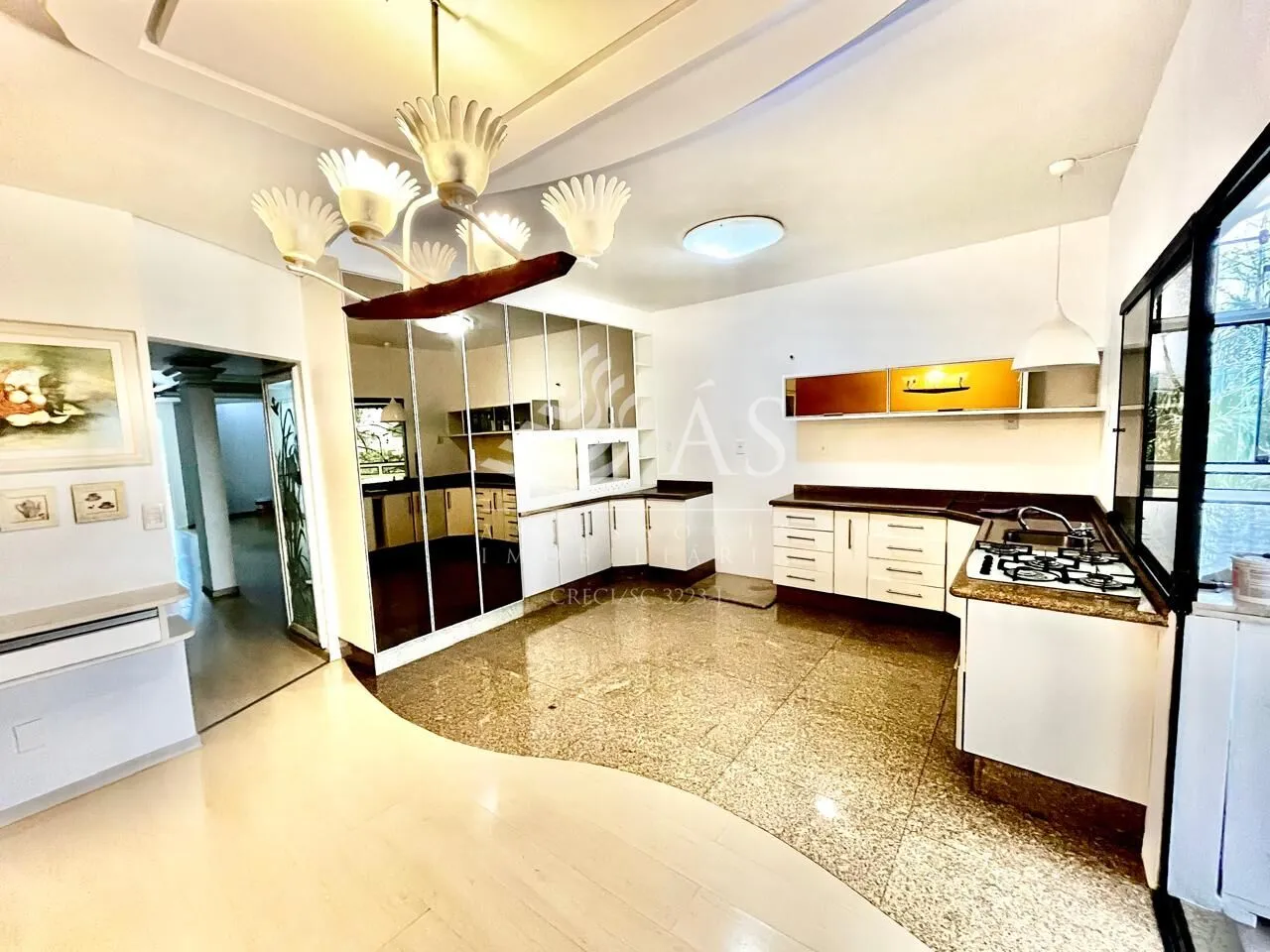 Casa Padrão 3 pisos, na Ponta Aguda. — foto 6