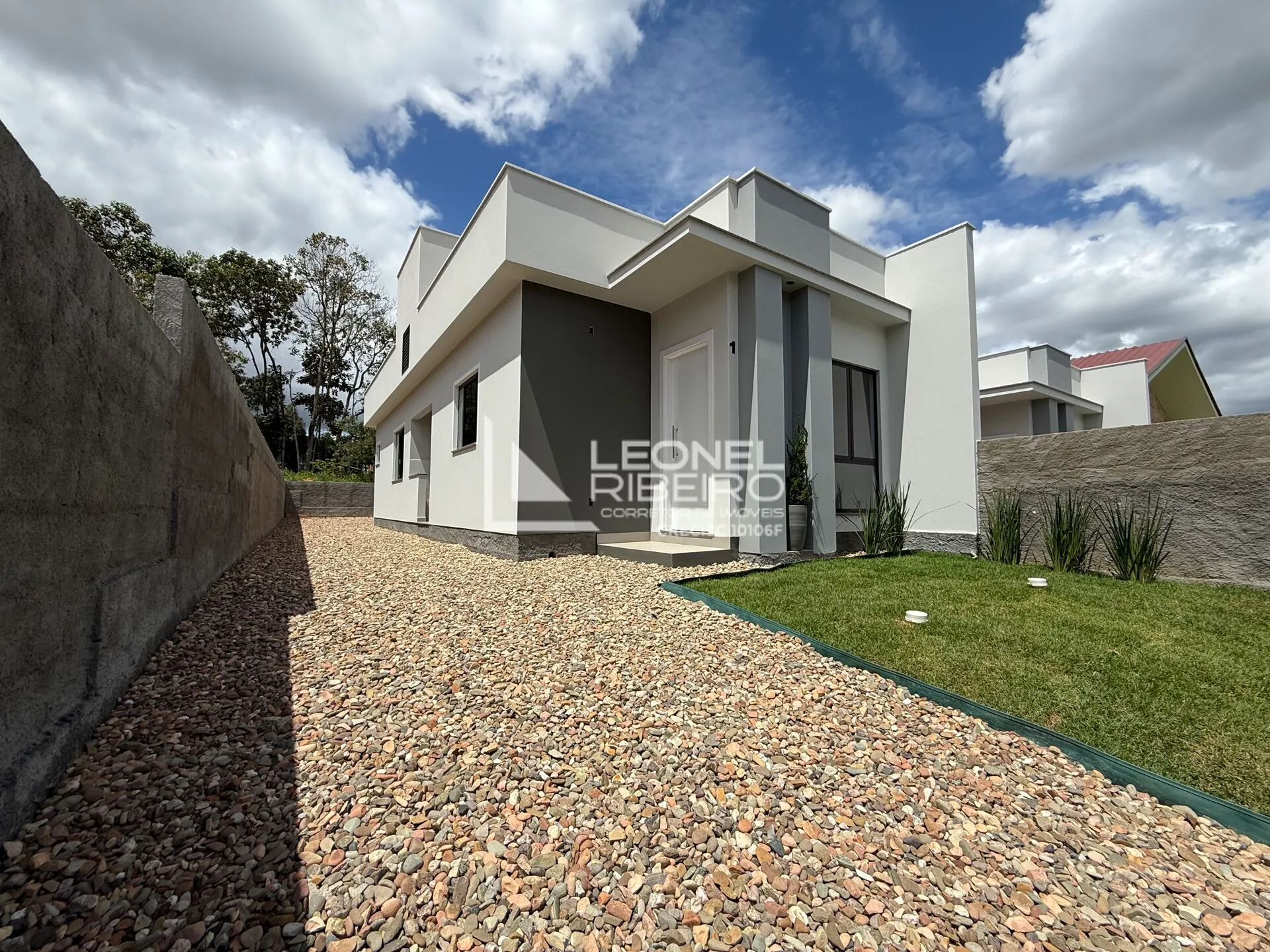 Casa com 2 dormitórios, 65 m à venda no bairro Araponguinhas em Timbó - SC - foto 1